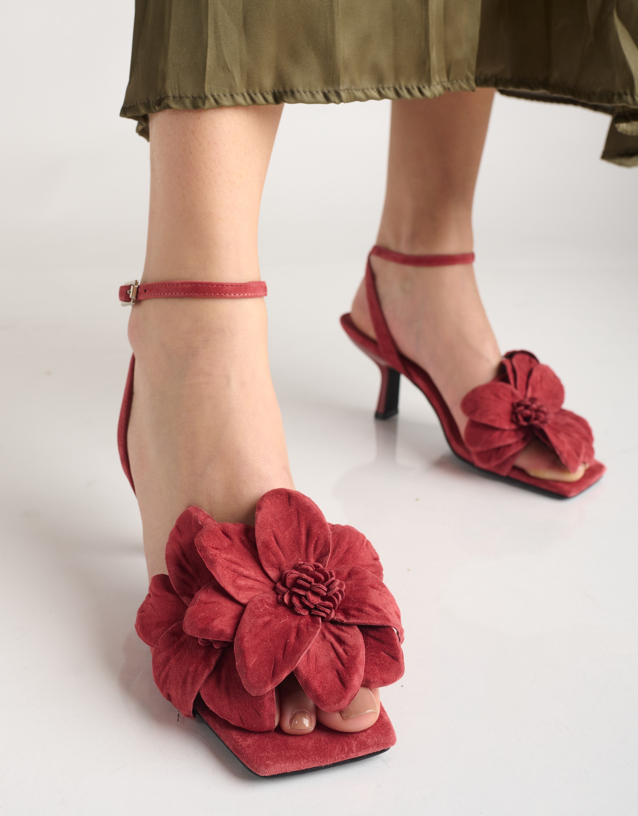 נעלי נשים - Jeffrey Campbell - סנדלי עקב זמש HONOLULU - ורוד