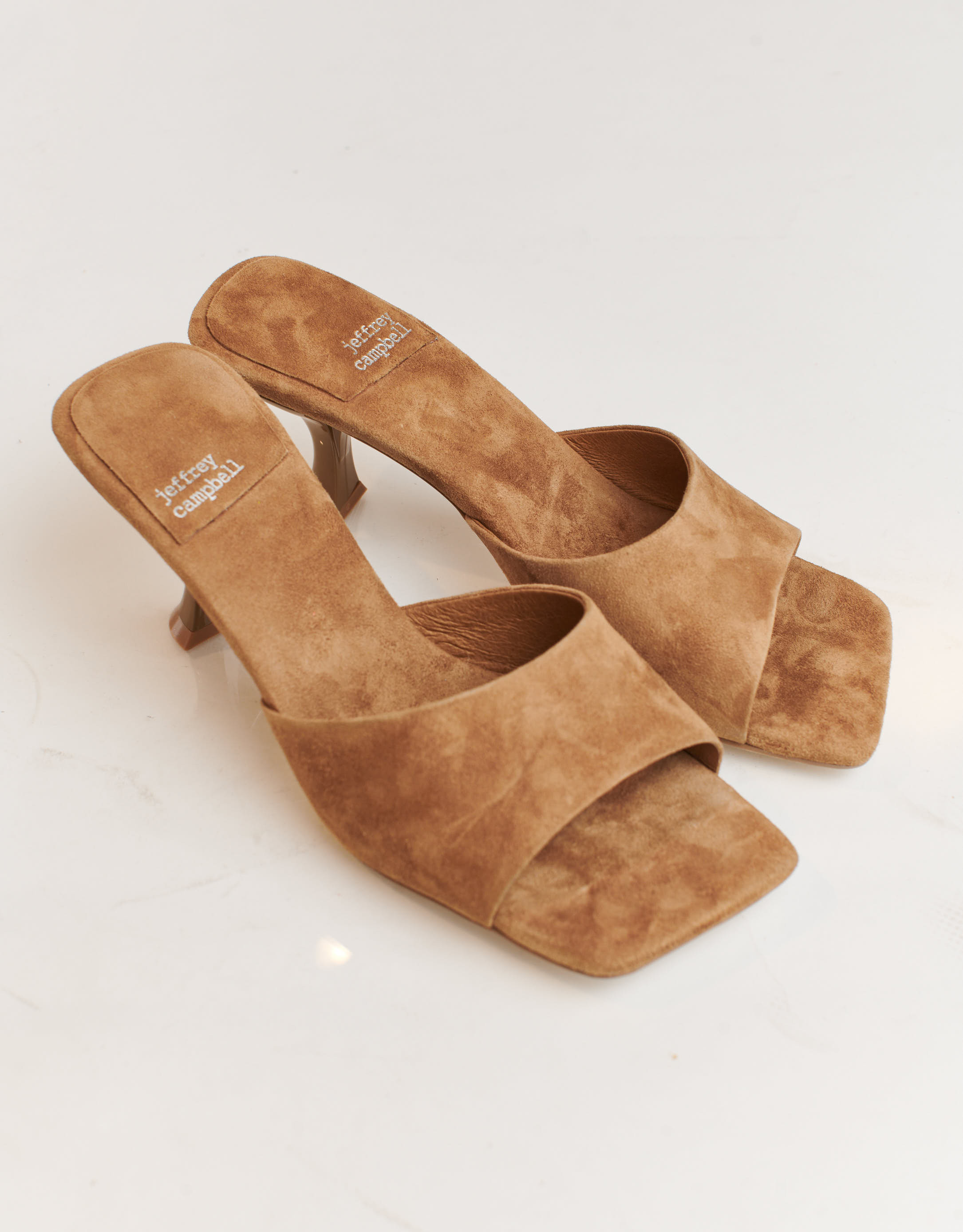 נעלי נשים - Jeffrey Campbell - כפכפי זמש עם עקב MR  BIG - חום3
