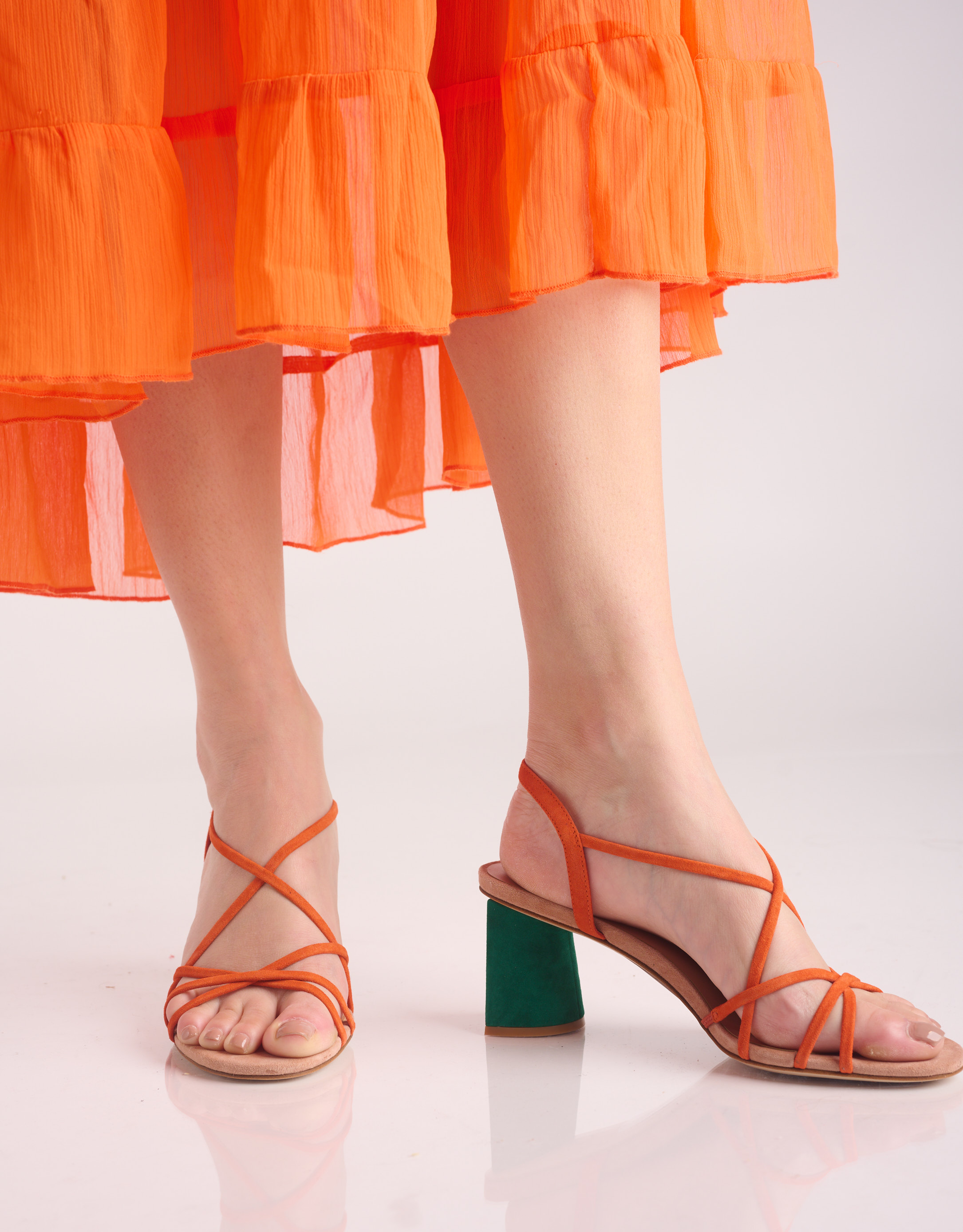 נעלי נשים - Jeffrey Campbell - סנדלי עקב זמש MACRAME - כתום2