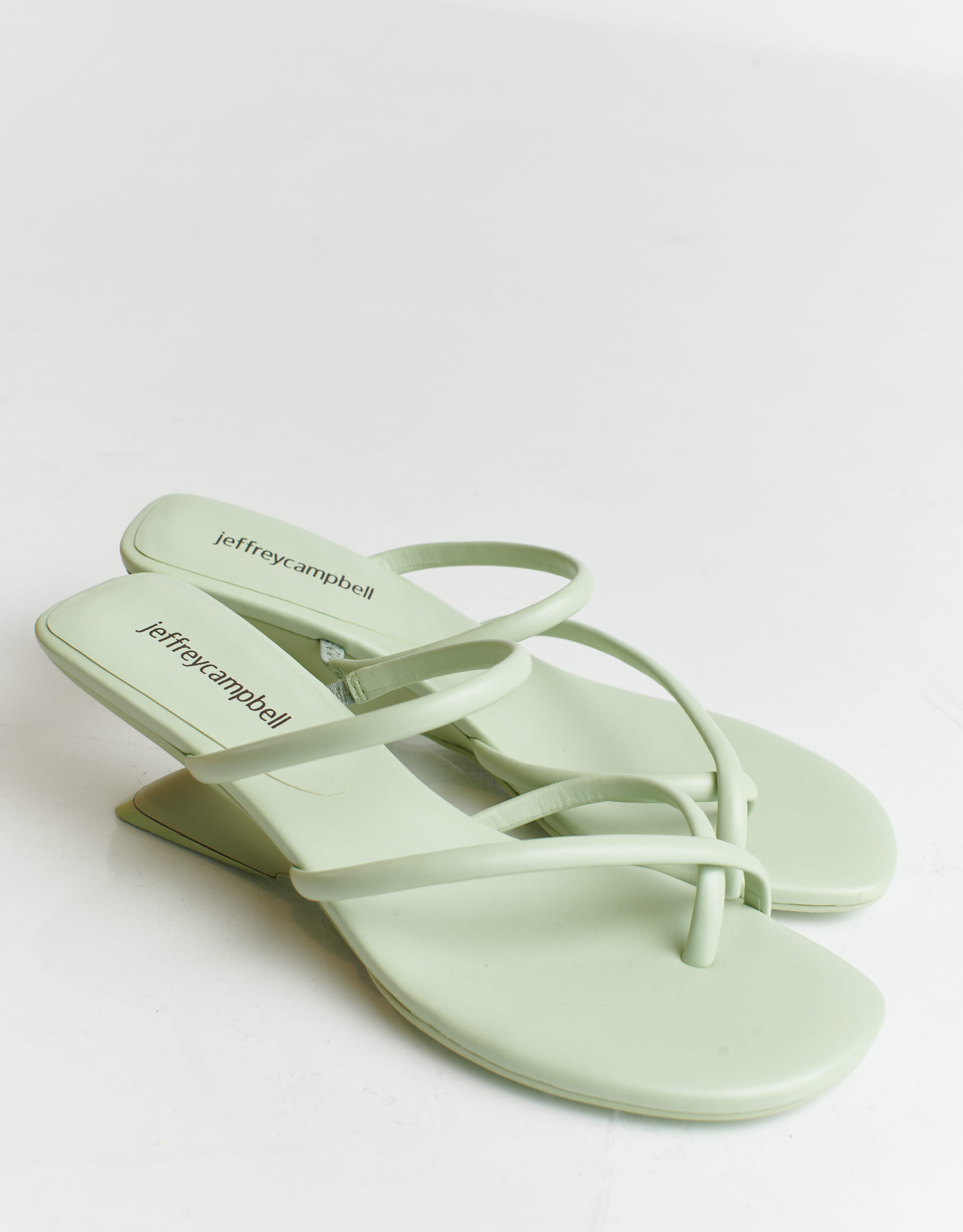 נעלי נשים - Jeffrey Campbell - כפכפי רצועות LELIA - ירוק4