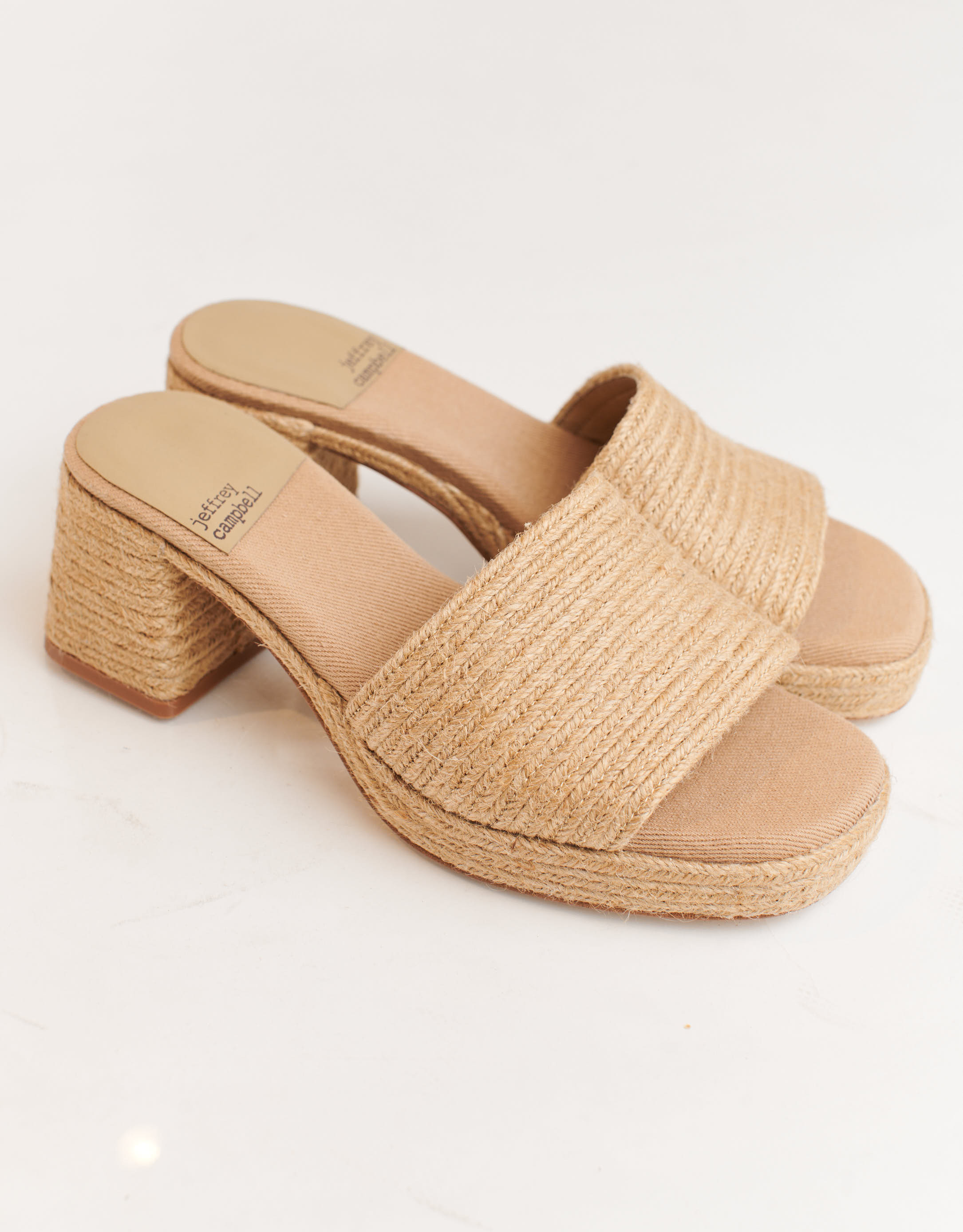 נעלי נשים - Jeffrey Campbell - כפכפים POOL DECK - בז'4