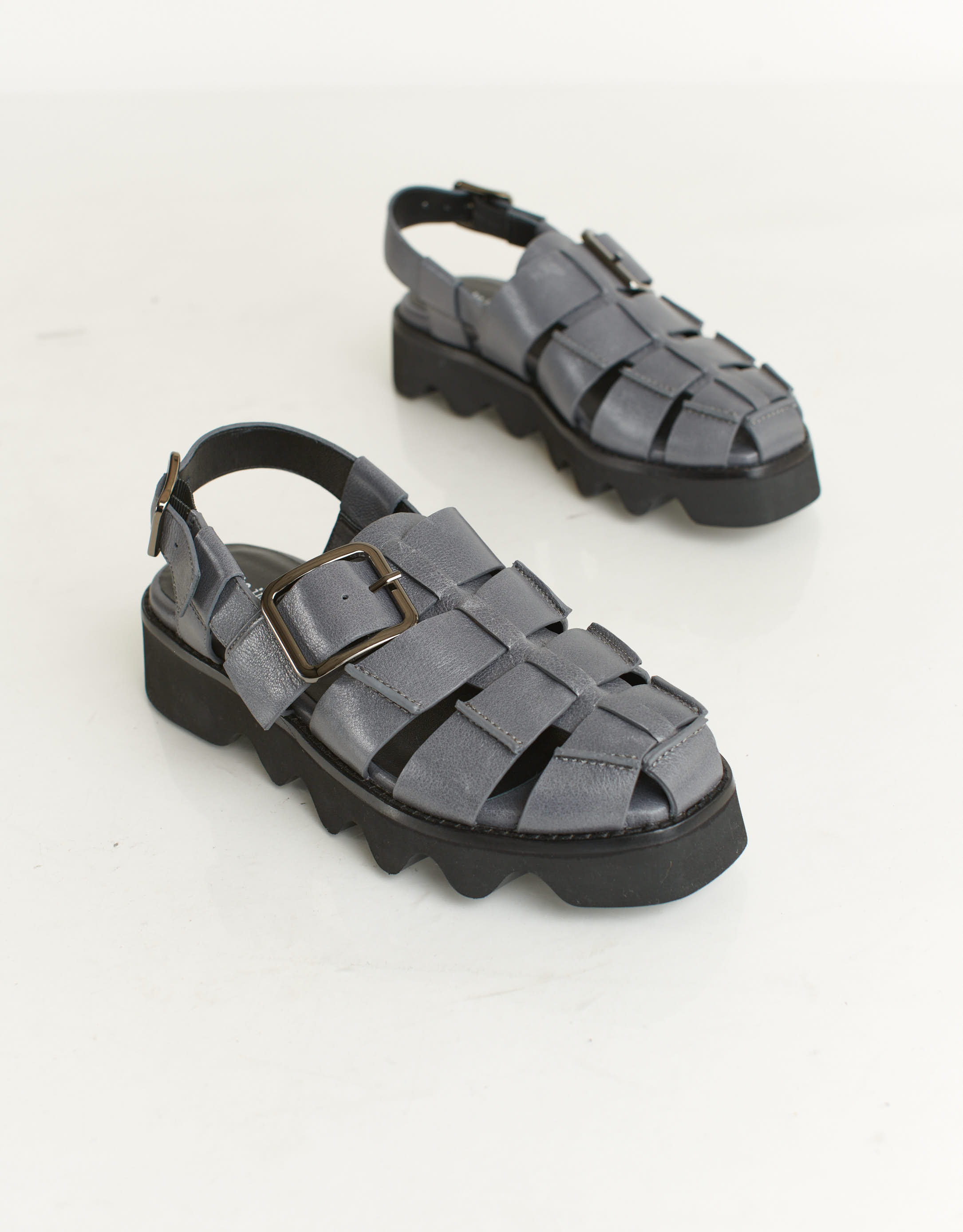 נעלי נשים - Yuko Imanishi - סנדלי דייגים CHIE - אפור2