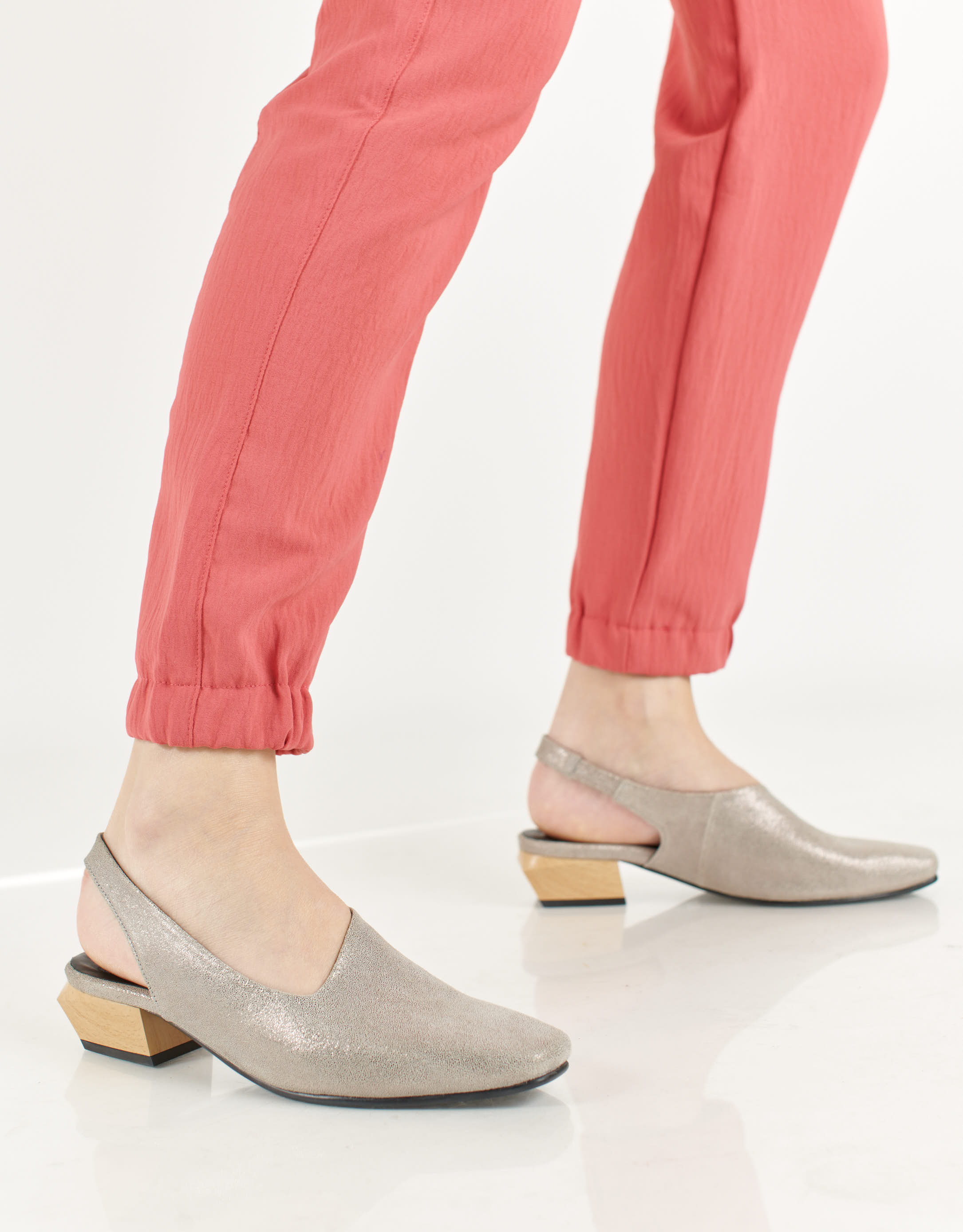 נעלי נשים - Yuko Imanishi - נעלי סירה KAREN - כסף3