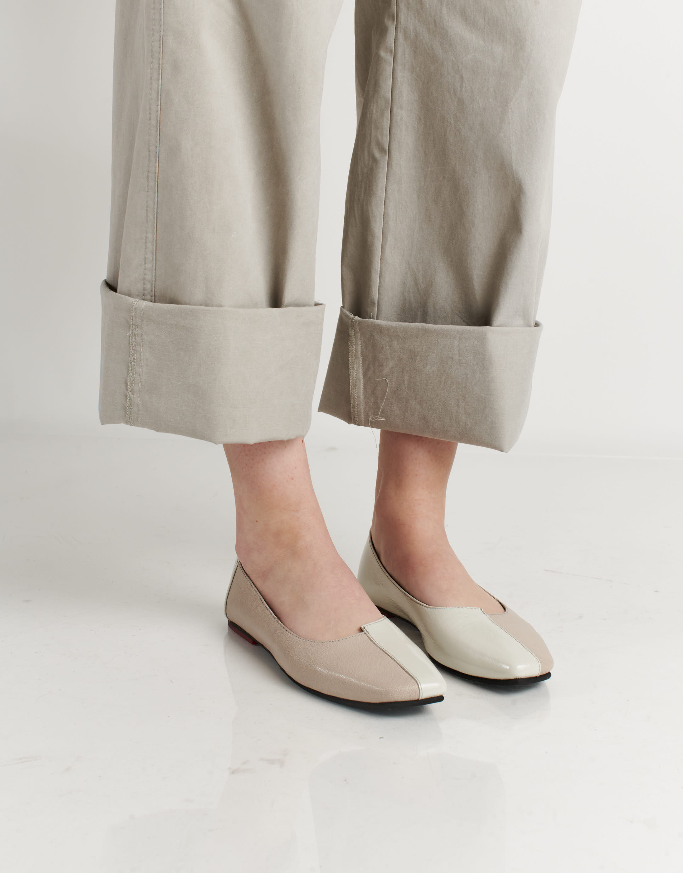 נעלי נשים - Yuko Imanishi - נעלי בלרינה ASAHI - אפור בהיר4