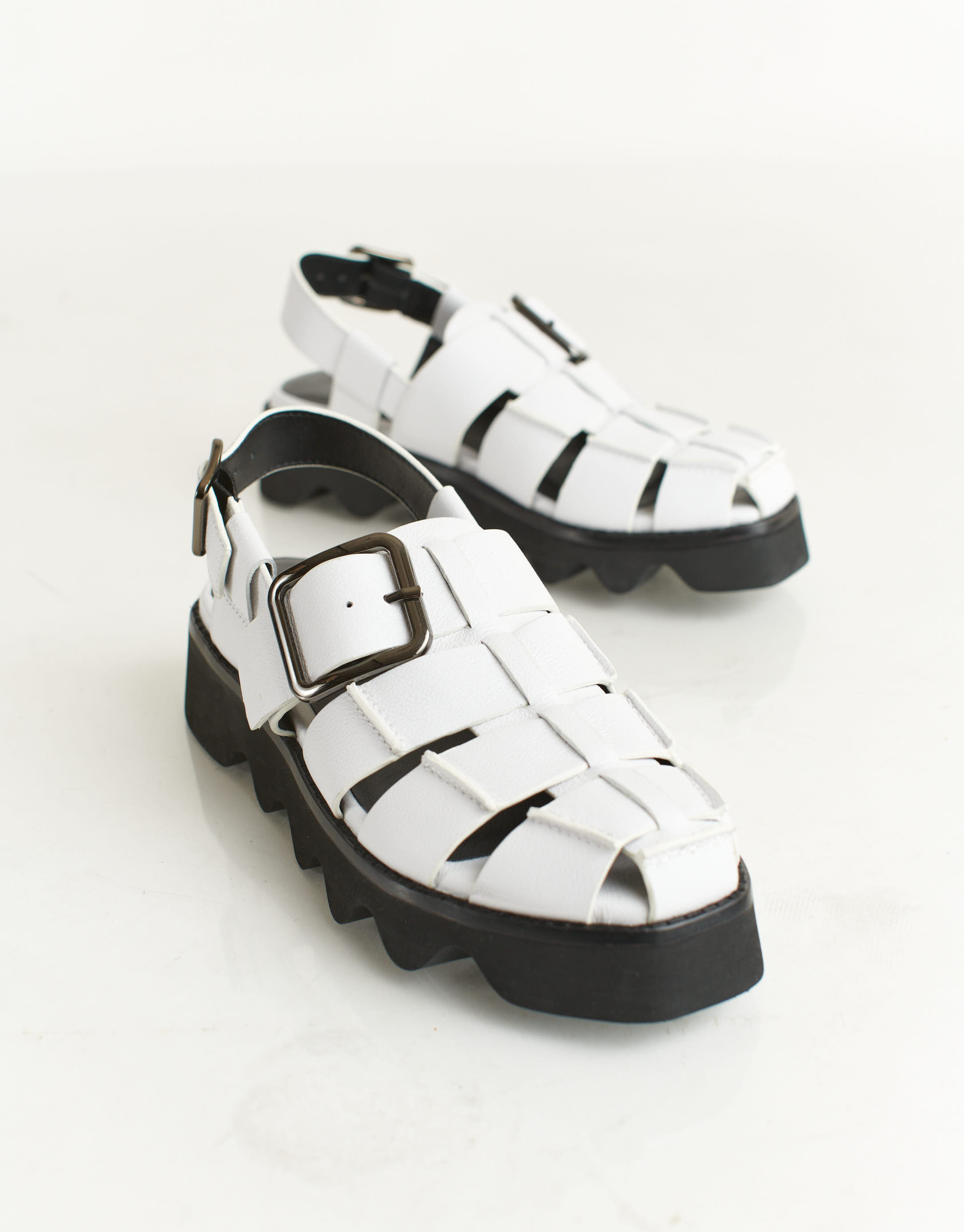 נעלי נשים - Yuko Imanishi - סנדלי דייגים CHIE - לבן4