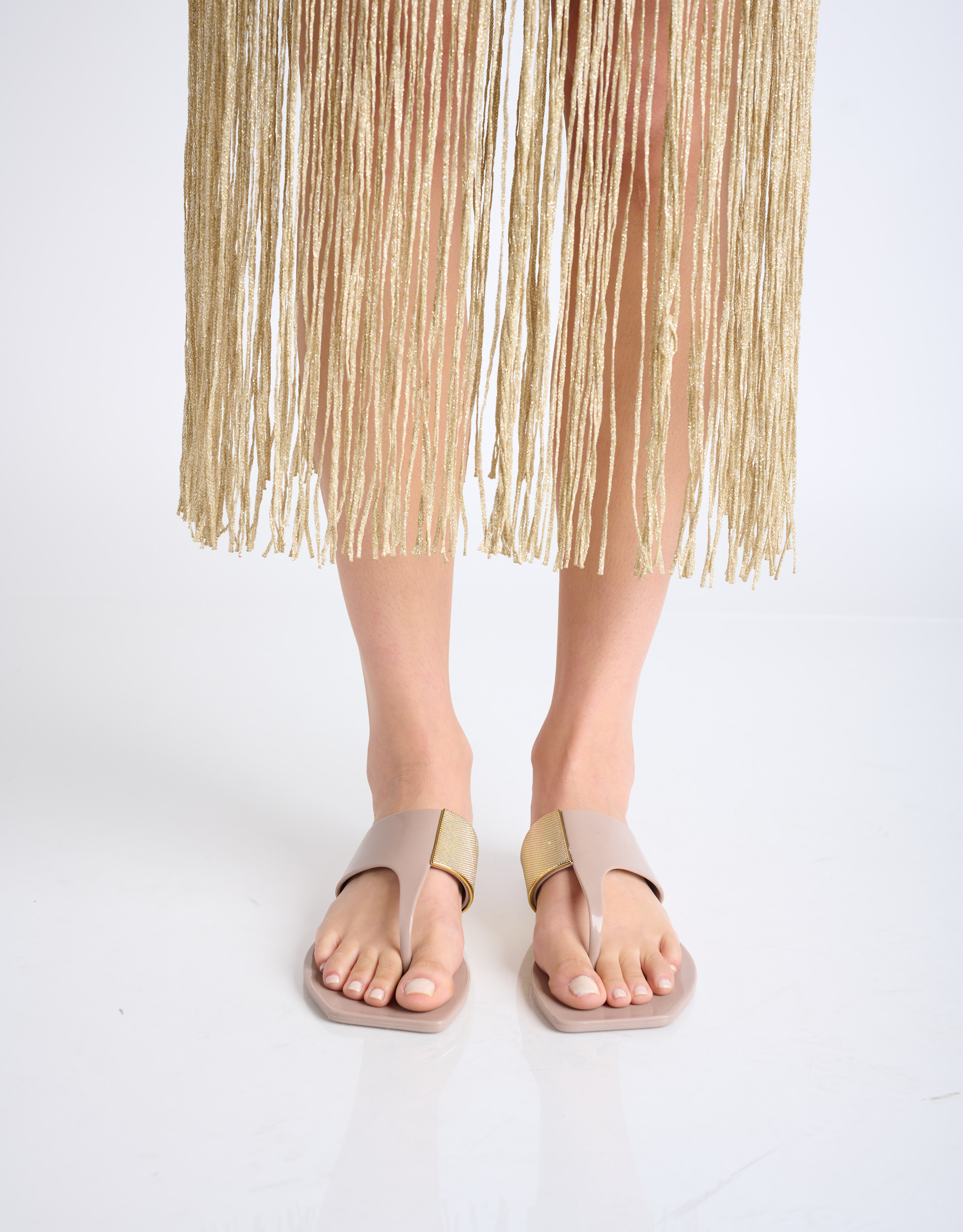 נעלי נשים - voices - כפכפי אצבע FLOW זהב - בז'3