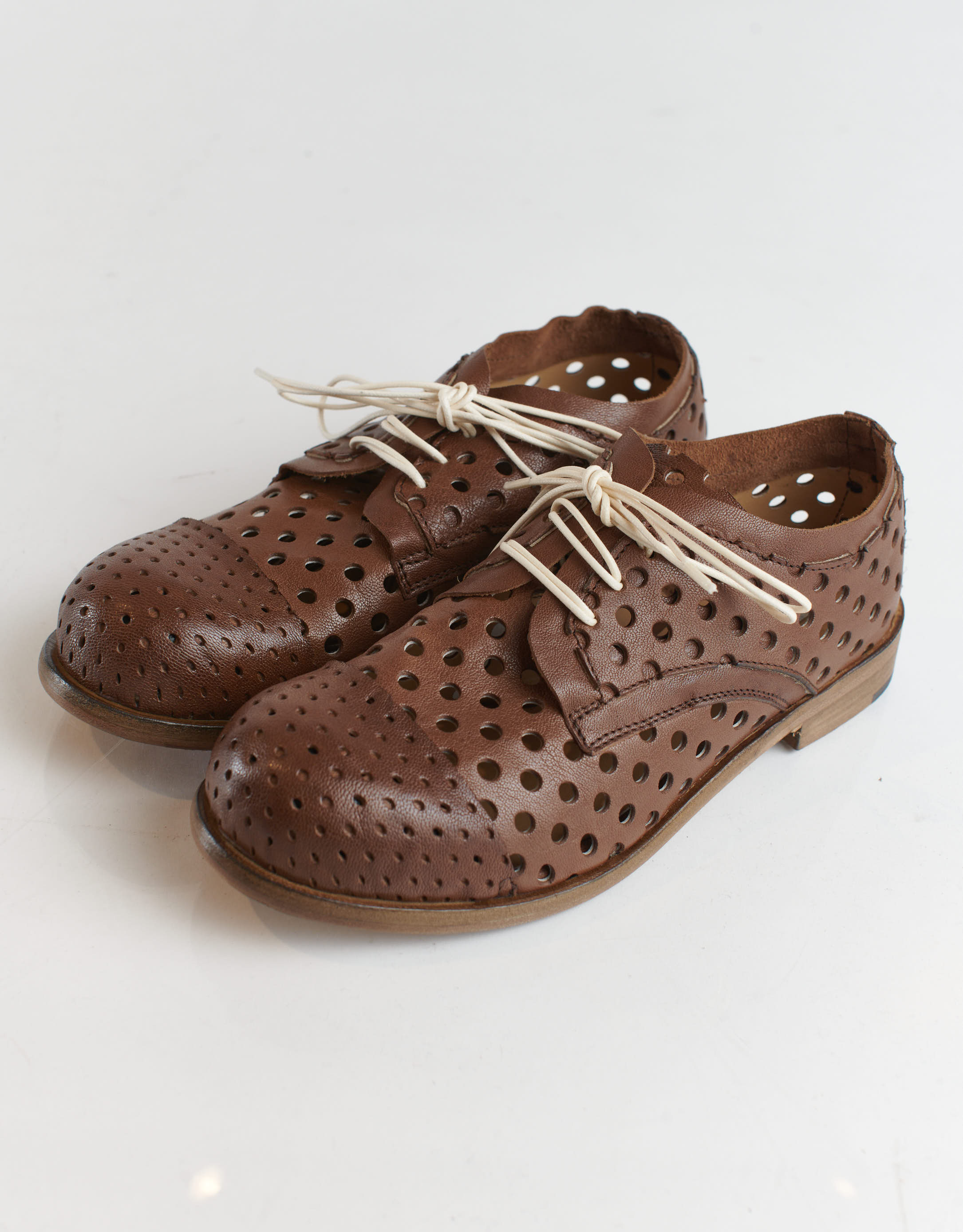 נעלי נשים - Ernesto Dolani - נעלי אוקספורד מחוררות  LU - חום2