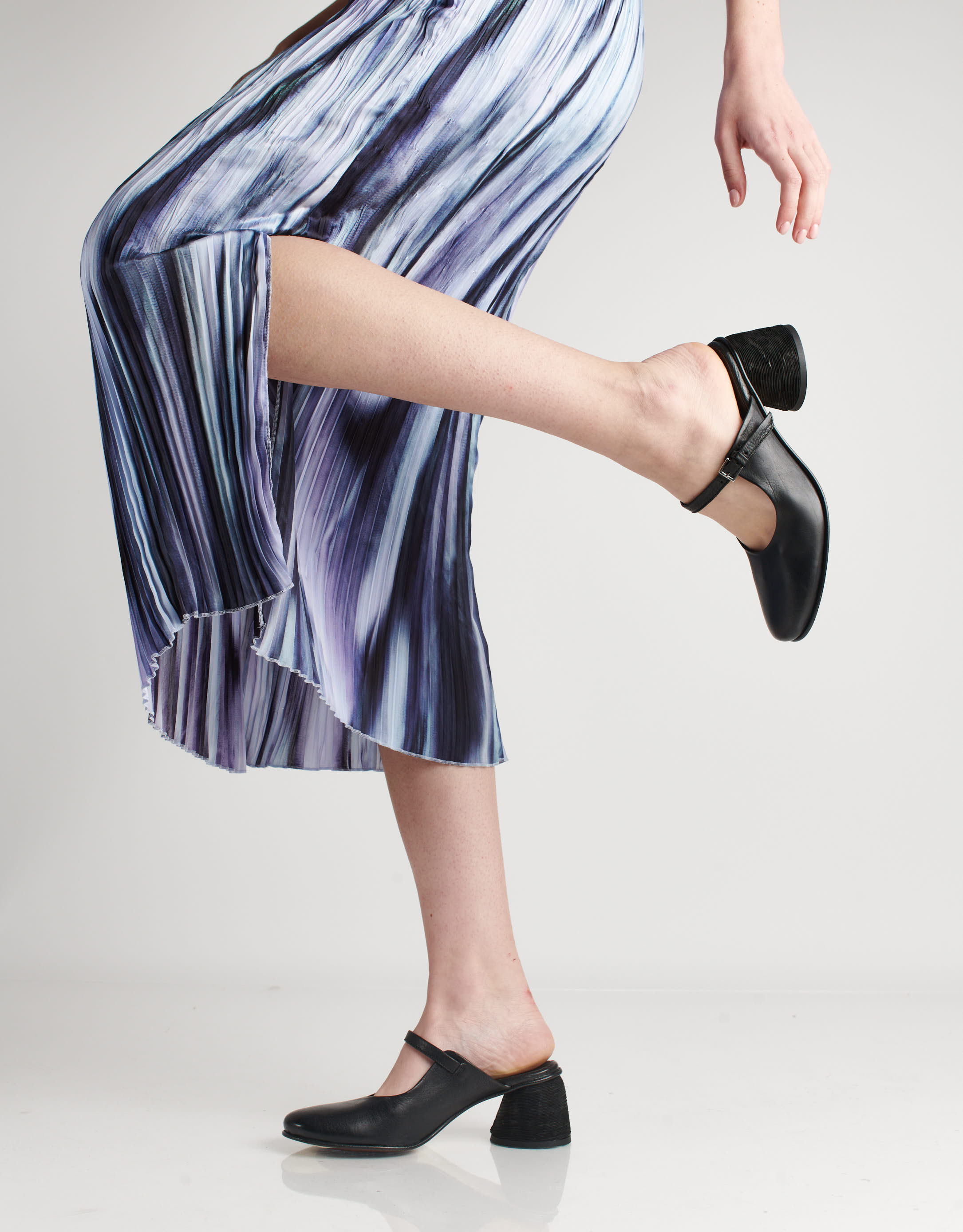 נעלי נשים - Ernesto Dolani - כפכפי עקב TEREZA - שחור3