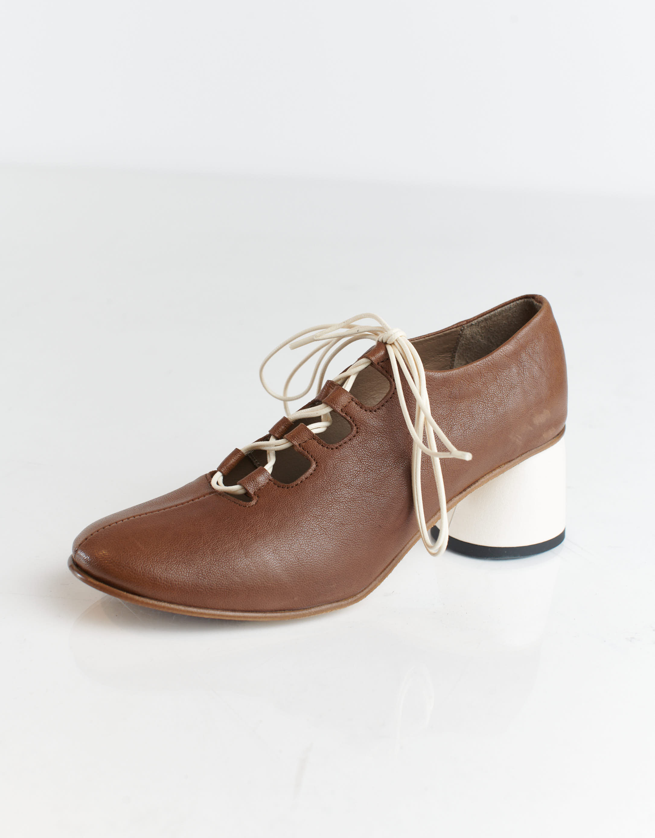 נעלי נשים - Ernesto Dolani - נעלי עקב עם שרוכים TEREZA - חום3