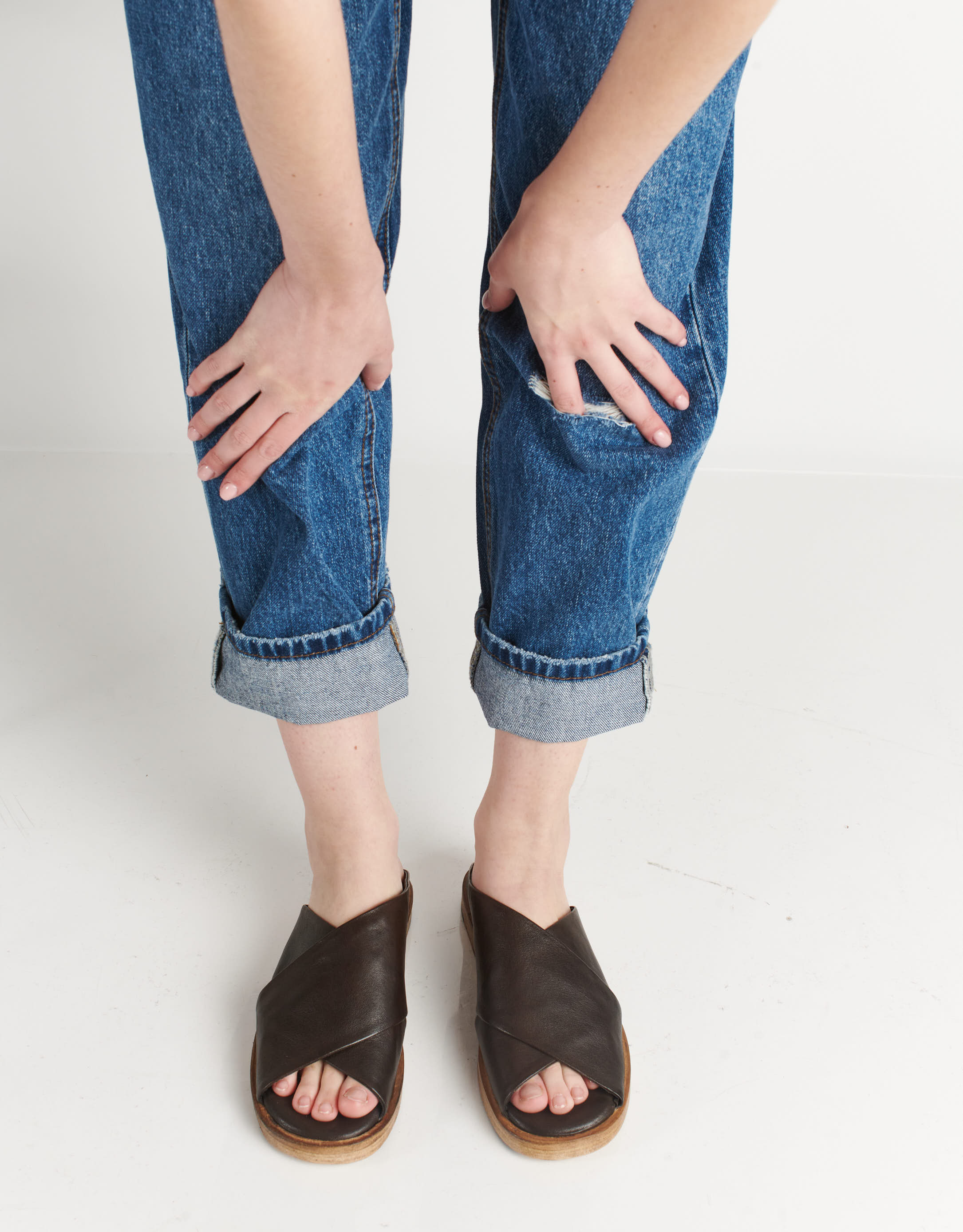 נעלי נשים - Ernesto Dolani - כפכפי איקס מעור GEA - חום4