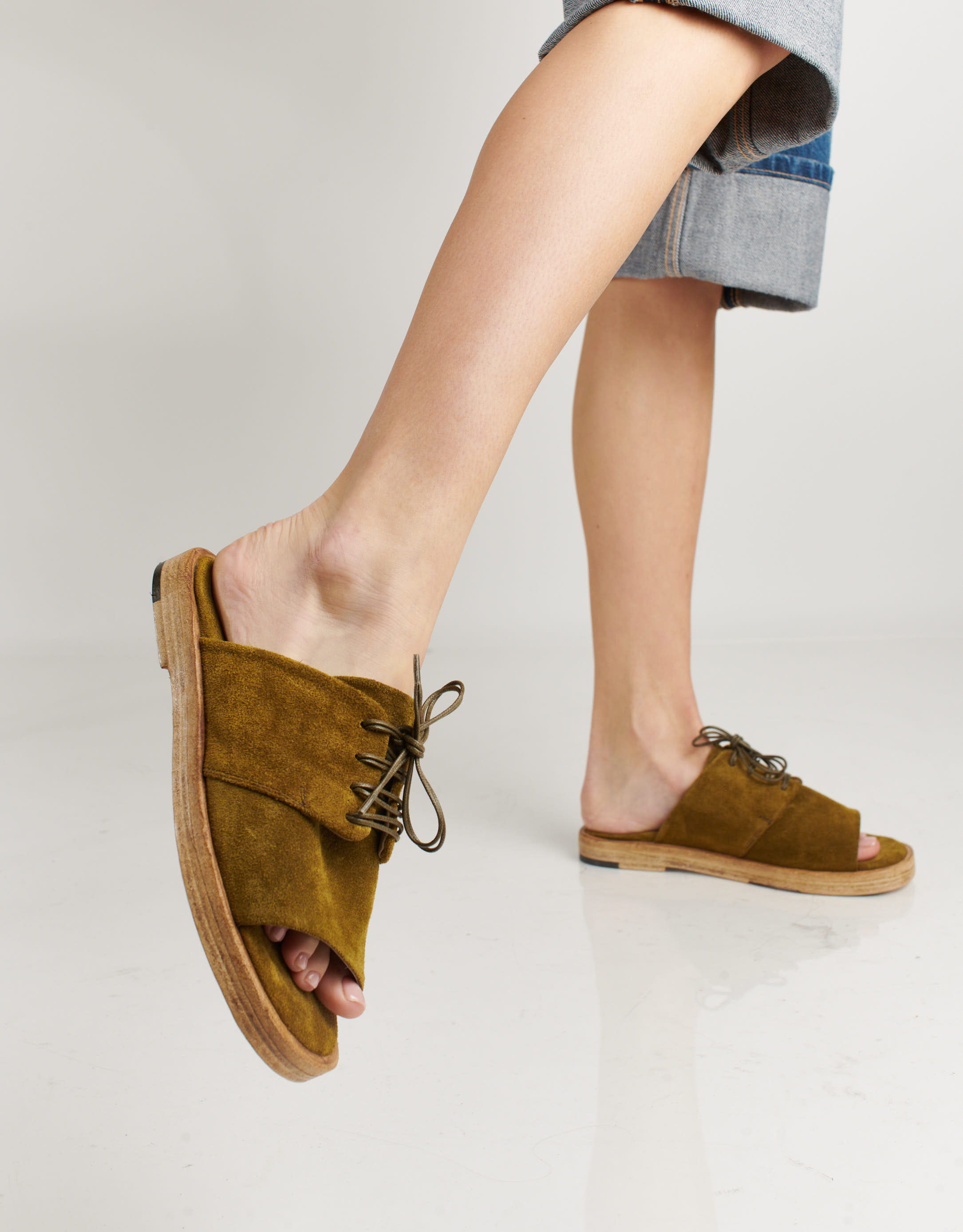 נעלי נשים - Ernesto Dolani - כפכפי זמש עם שרוכים GEA - חאקי3