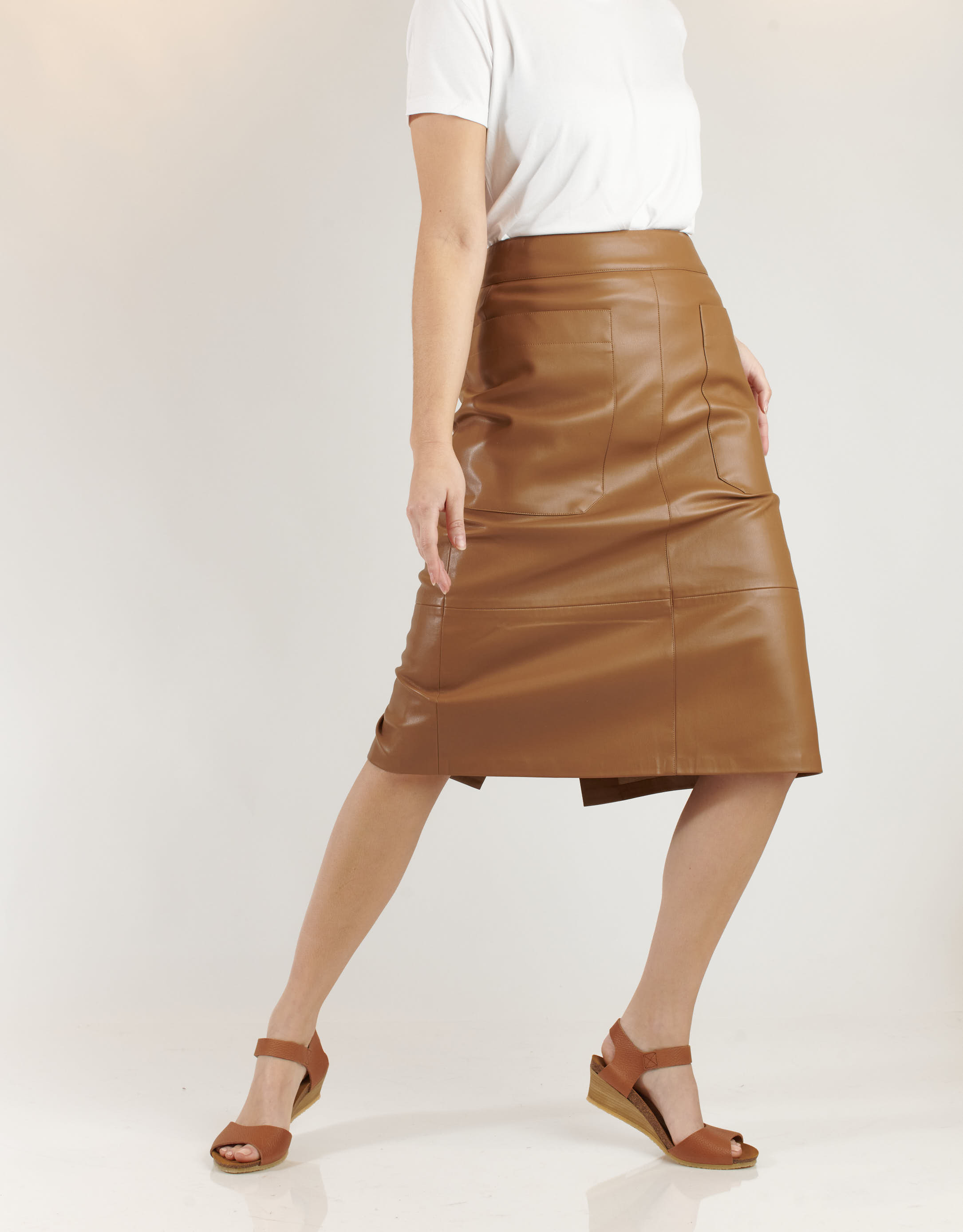 נעלי נשים - loints of Holland - סנדלי עור ENGLEEN - חום2