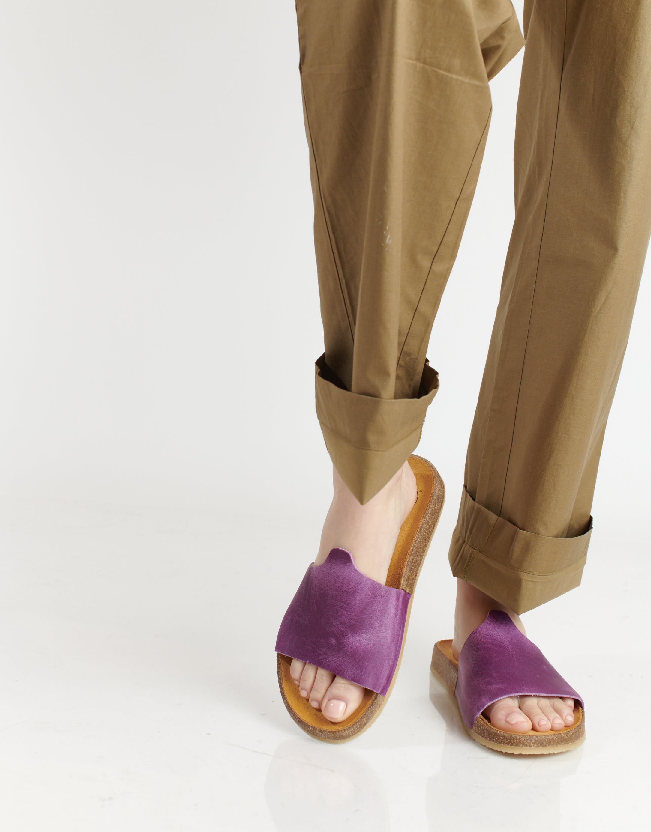 נעלי נשים - loints of Holland - כפכפים RIFF - סגול3