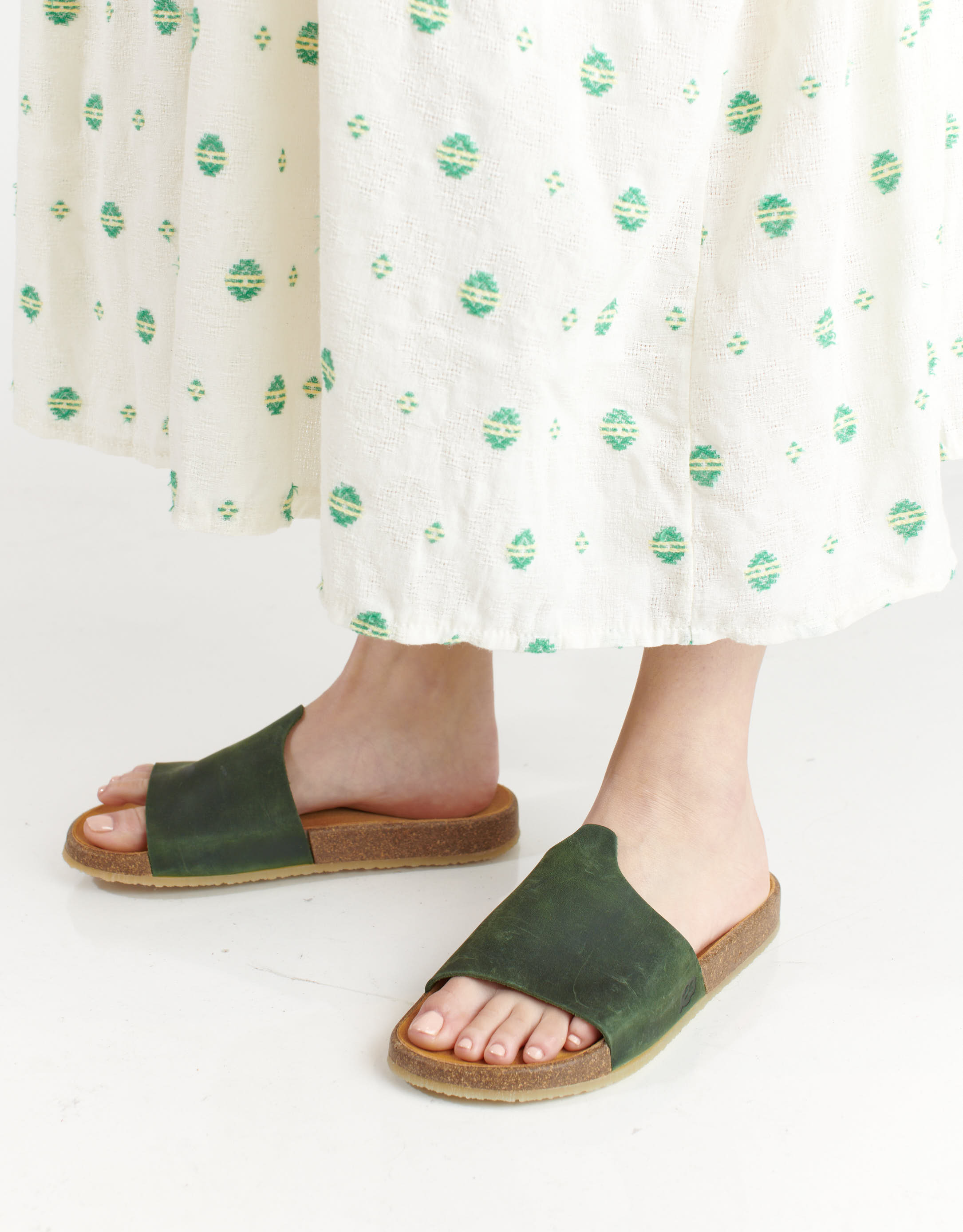 נעלי נשים - loints of Holland - כפכפים RIFF - ירוק3