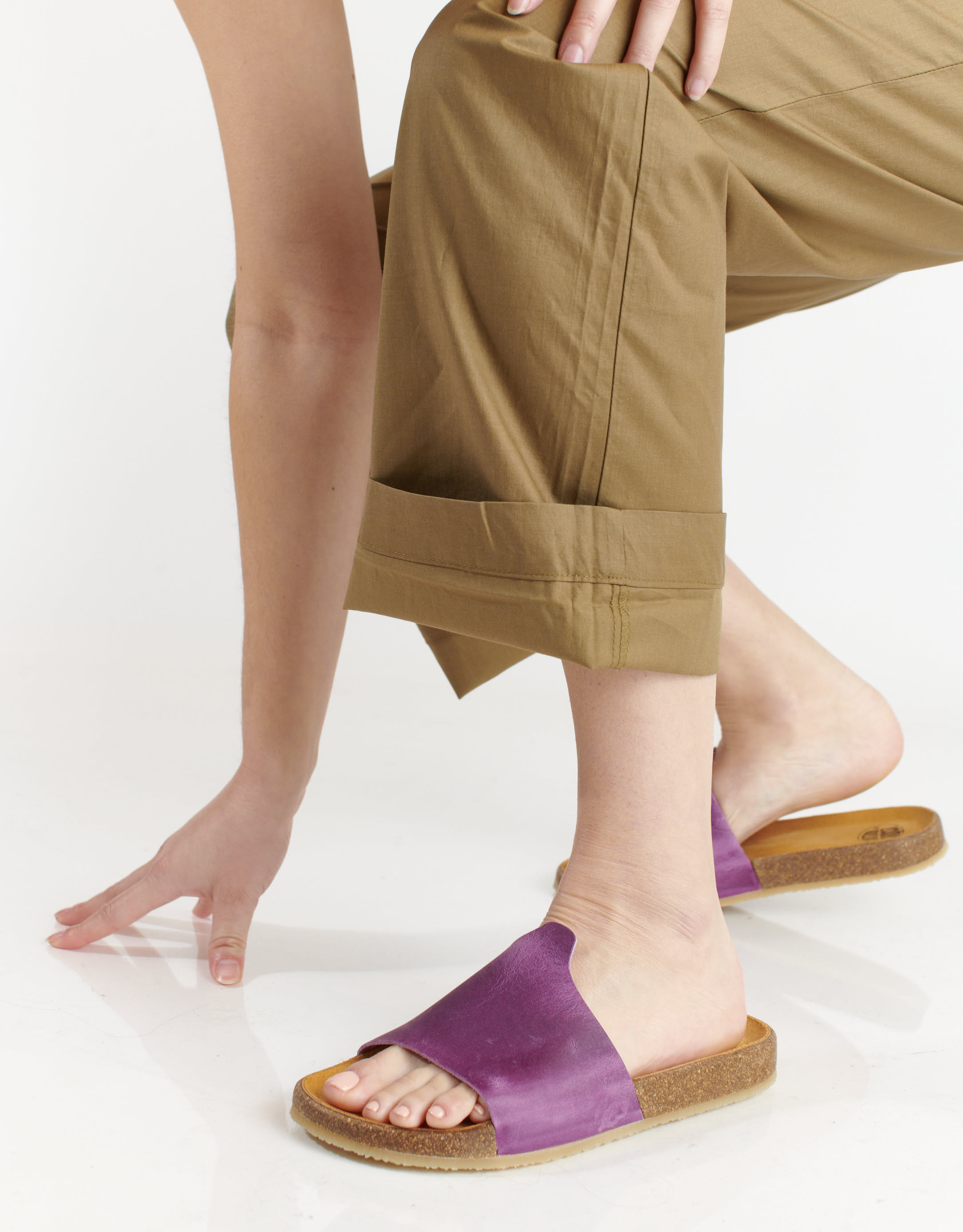 נעלי נשים - loints of Holland - כפכפים RIFF - סגול4