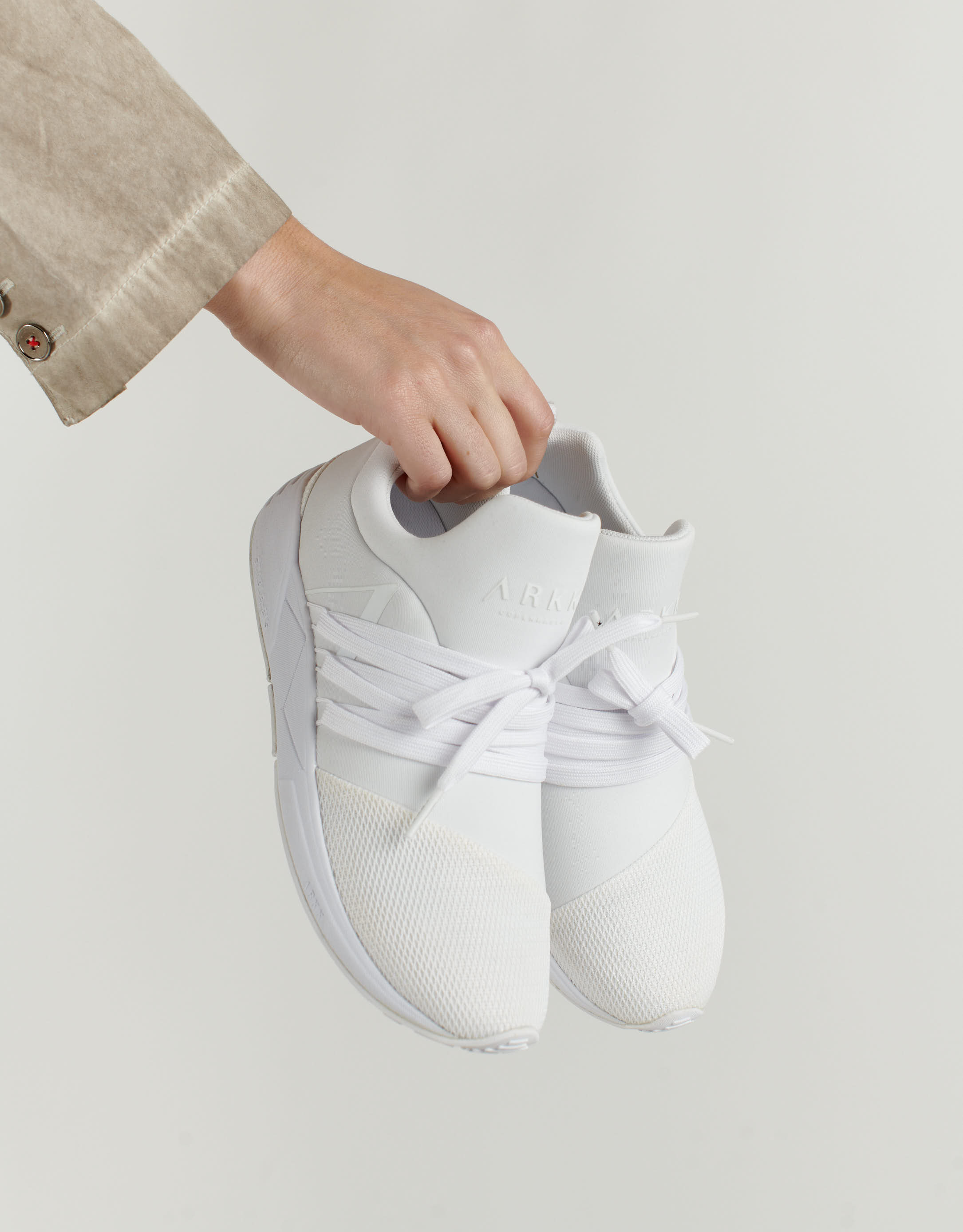 נעלי נשים - Arkk - סניקרס RAVEN MESH - לבן2