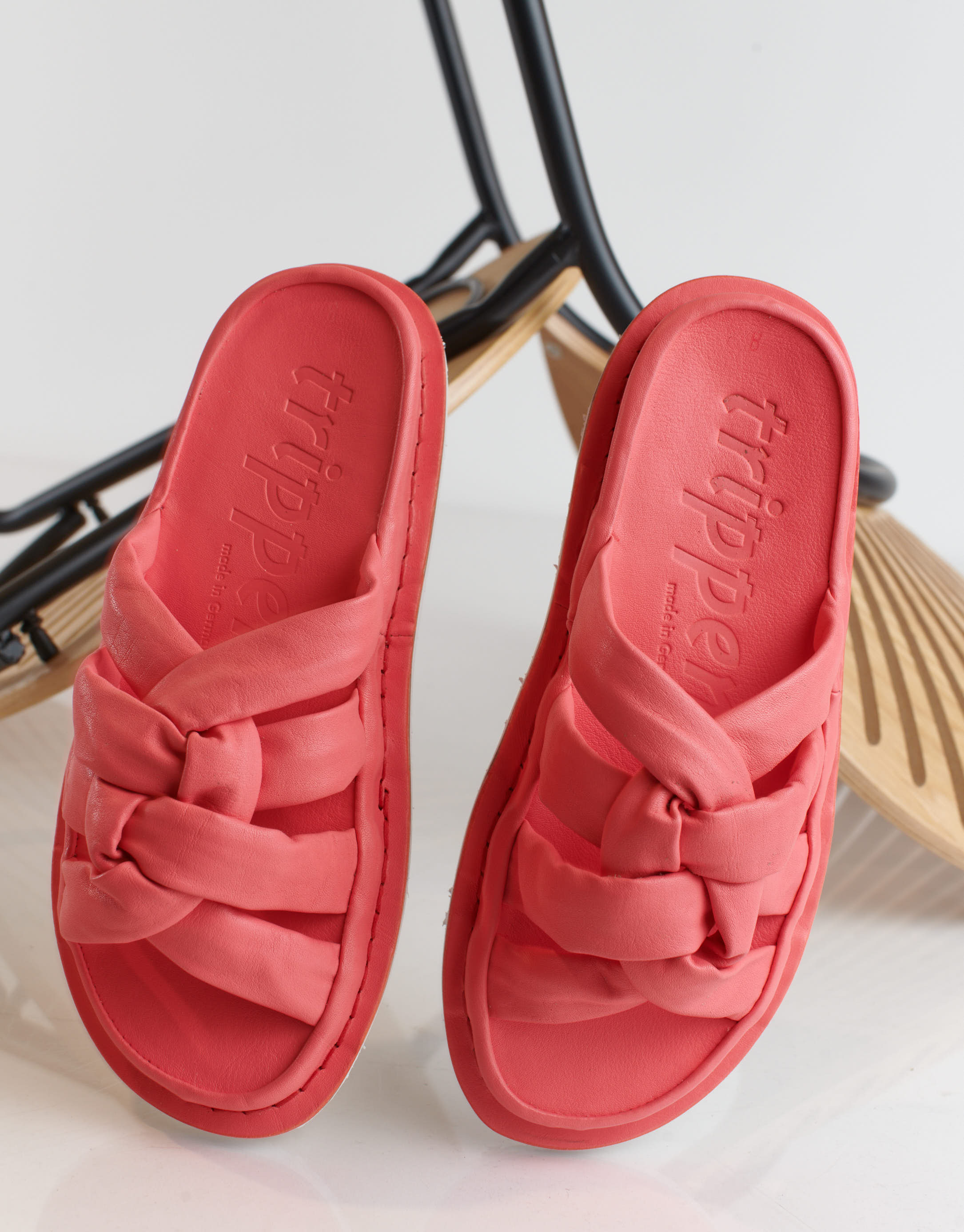 נעלי נשים - Trippen - כפכפי עור KNOTTY - קורל2