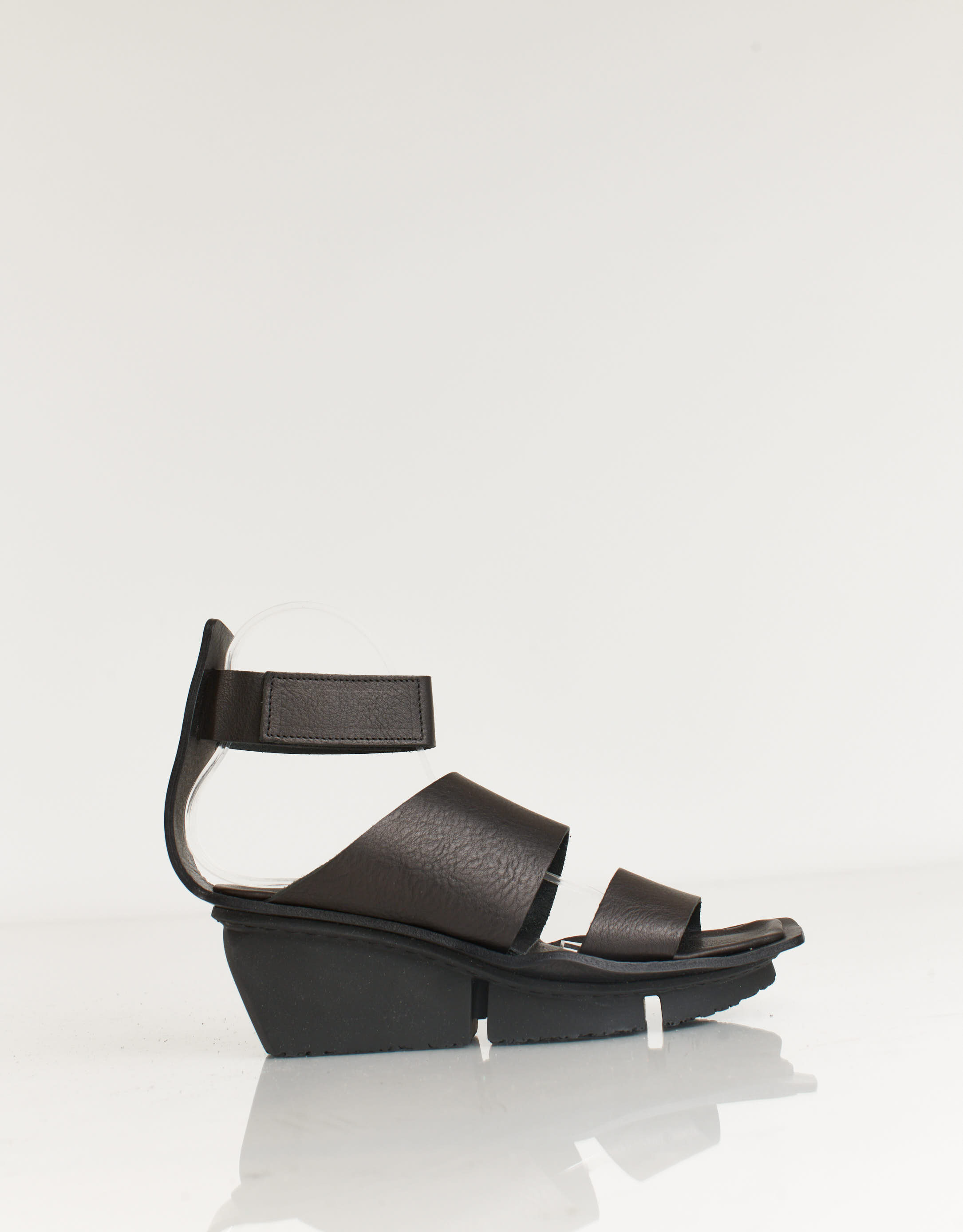 נעלי נשים - Trippen - סנדלי עור REFINE - שחור2