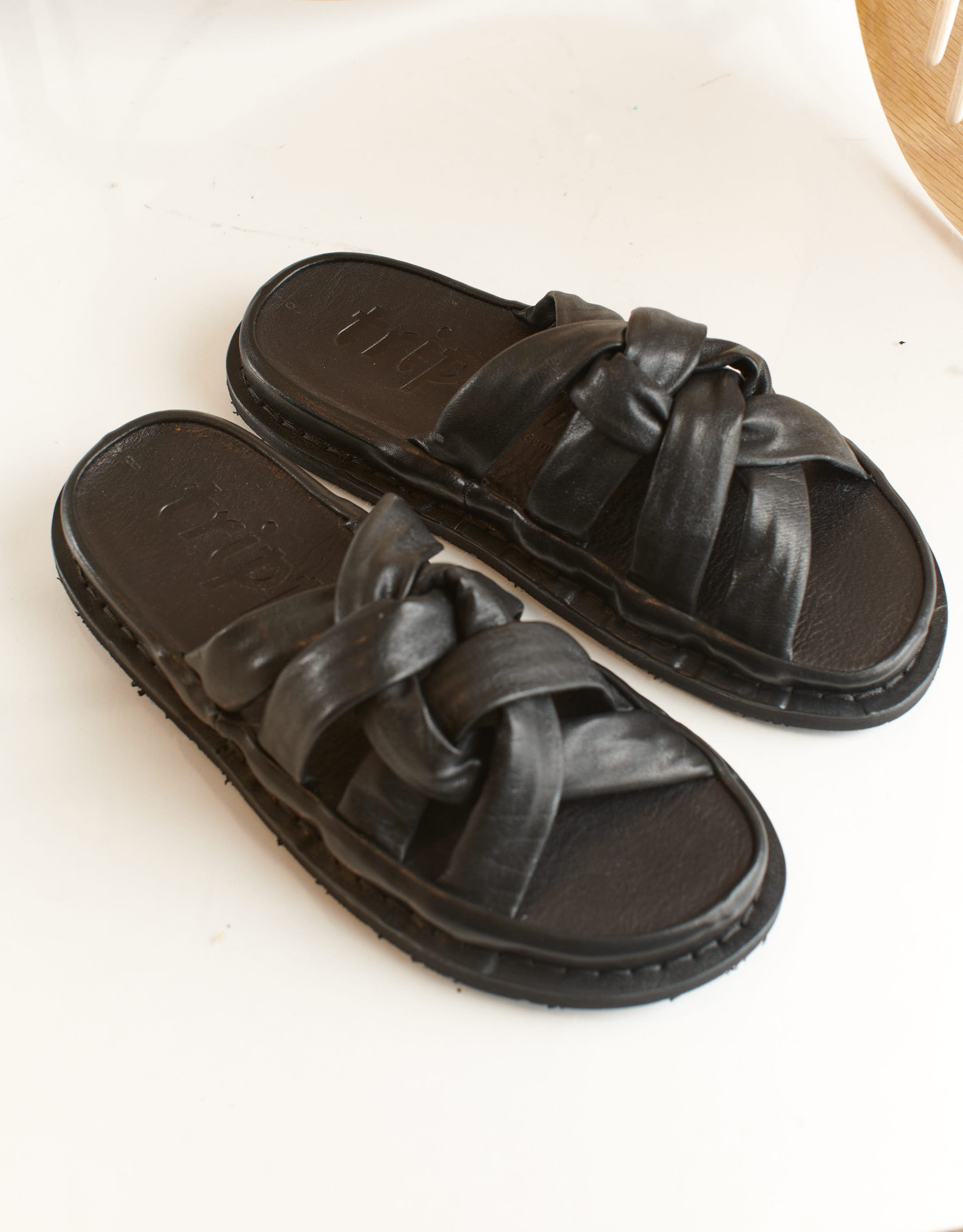 נעלי נשים - Trippen - כפכפי עור KNOTTY - שחור3