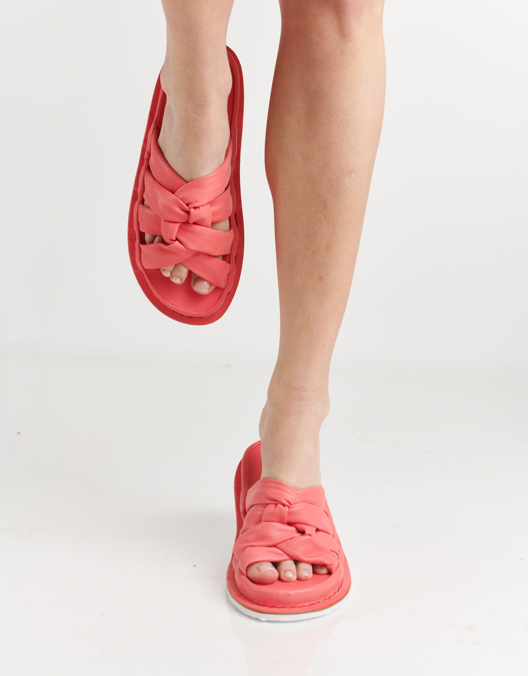 נעלי נשים - Trippen - כפכפי עור KNOTTY - קורל3