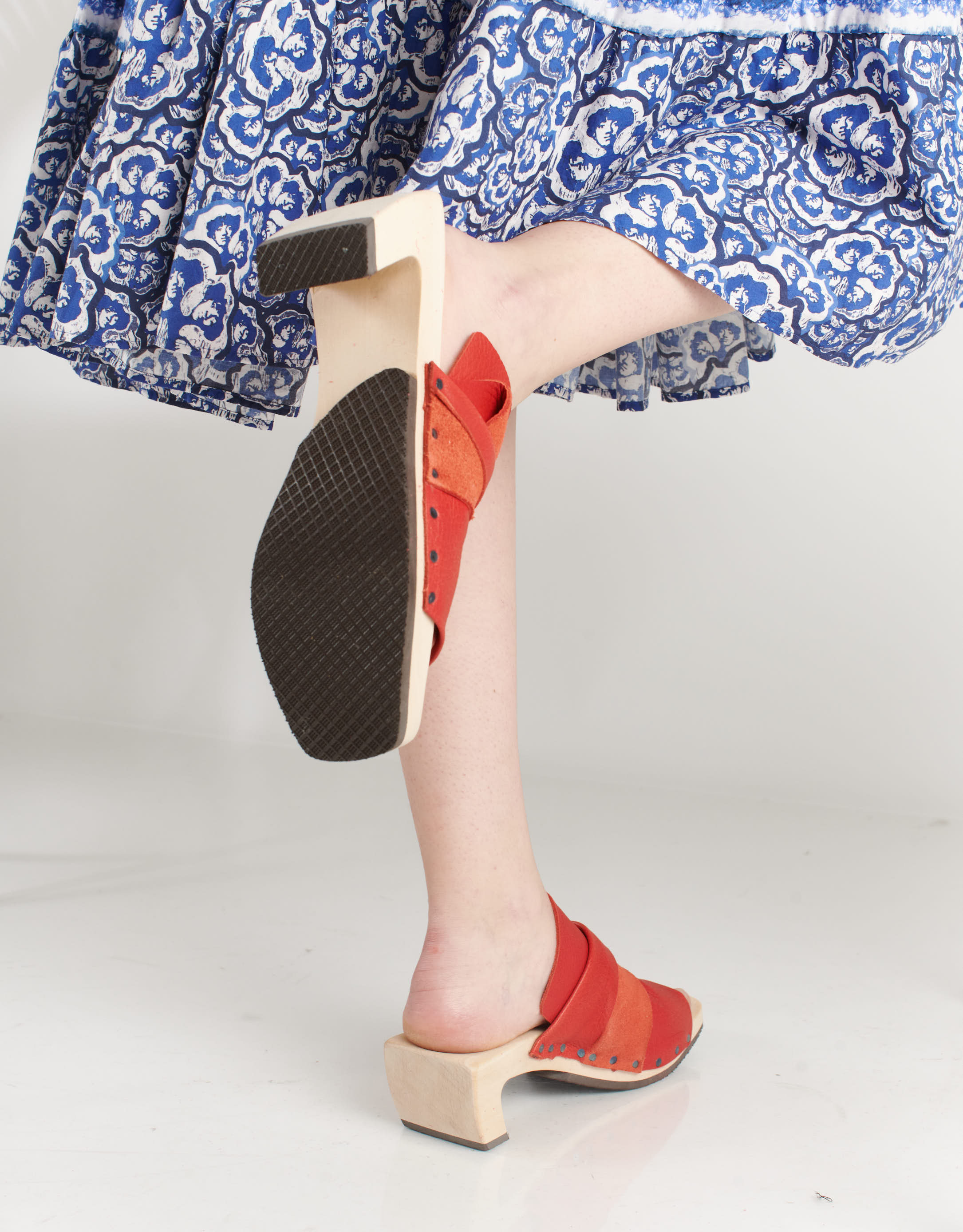 נעלי נשים - Trippen - כפכפי עץ PLANT - אדום4