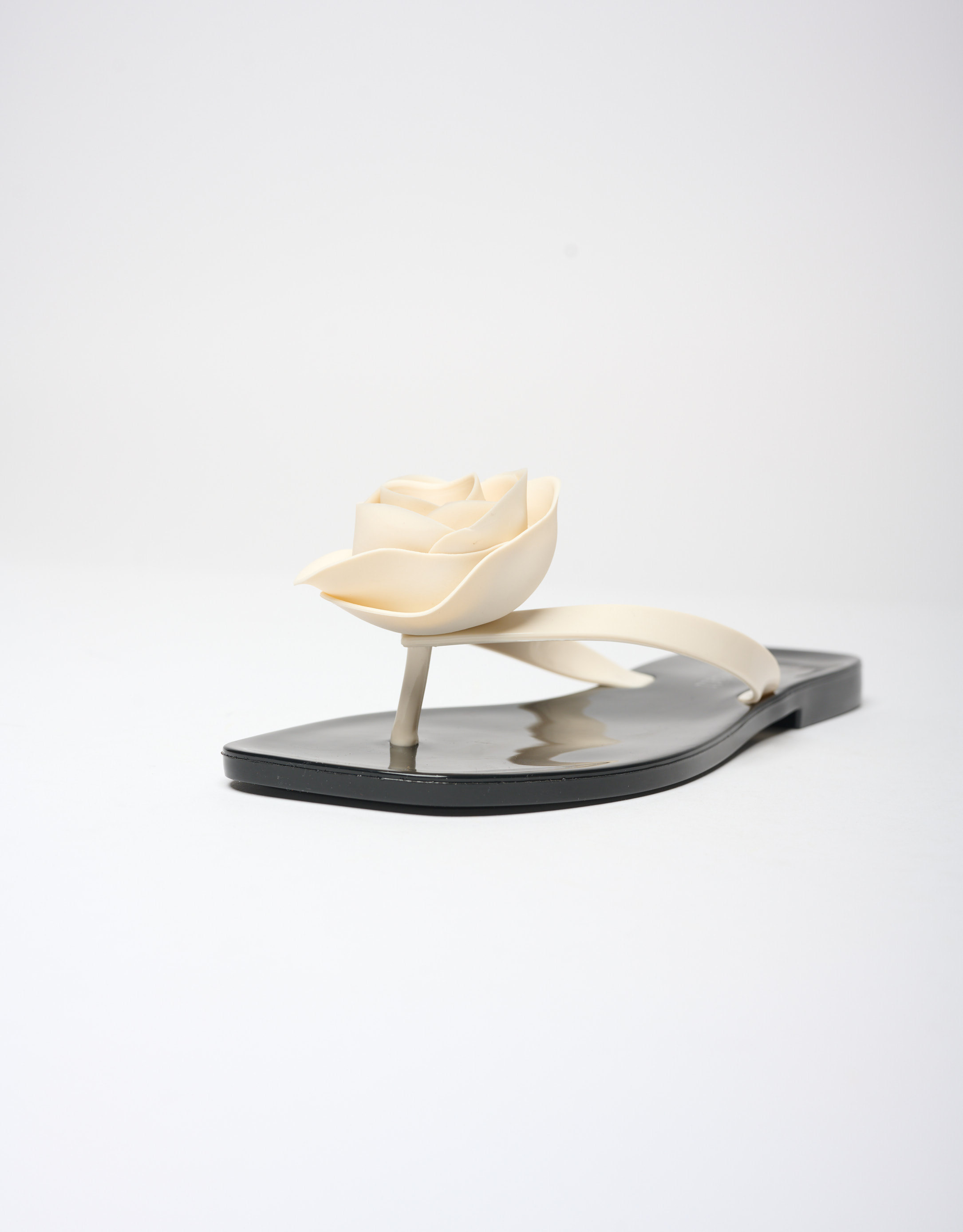 נעלי נשים - Jeffrey Campbell - כפכפים SO SWEET - לבן   שחור4