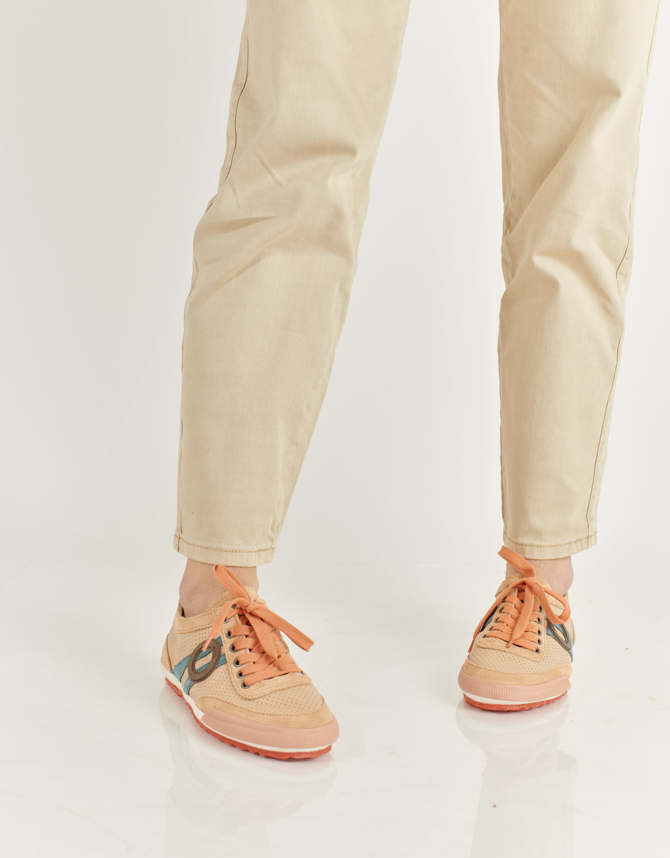 נעלי נשים - Aro - סניקרס IDO - ניוד3