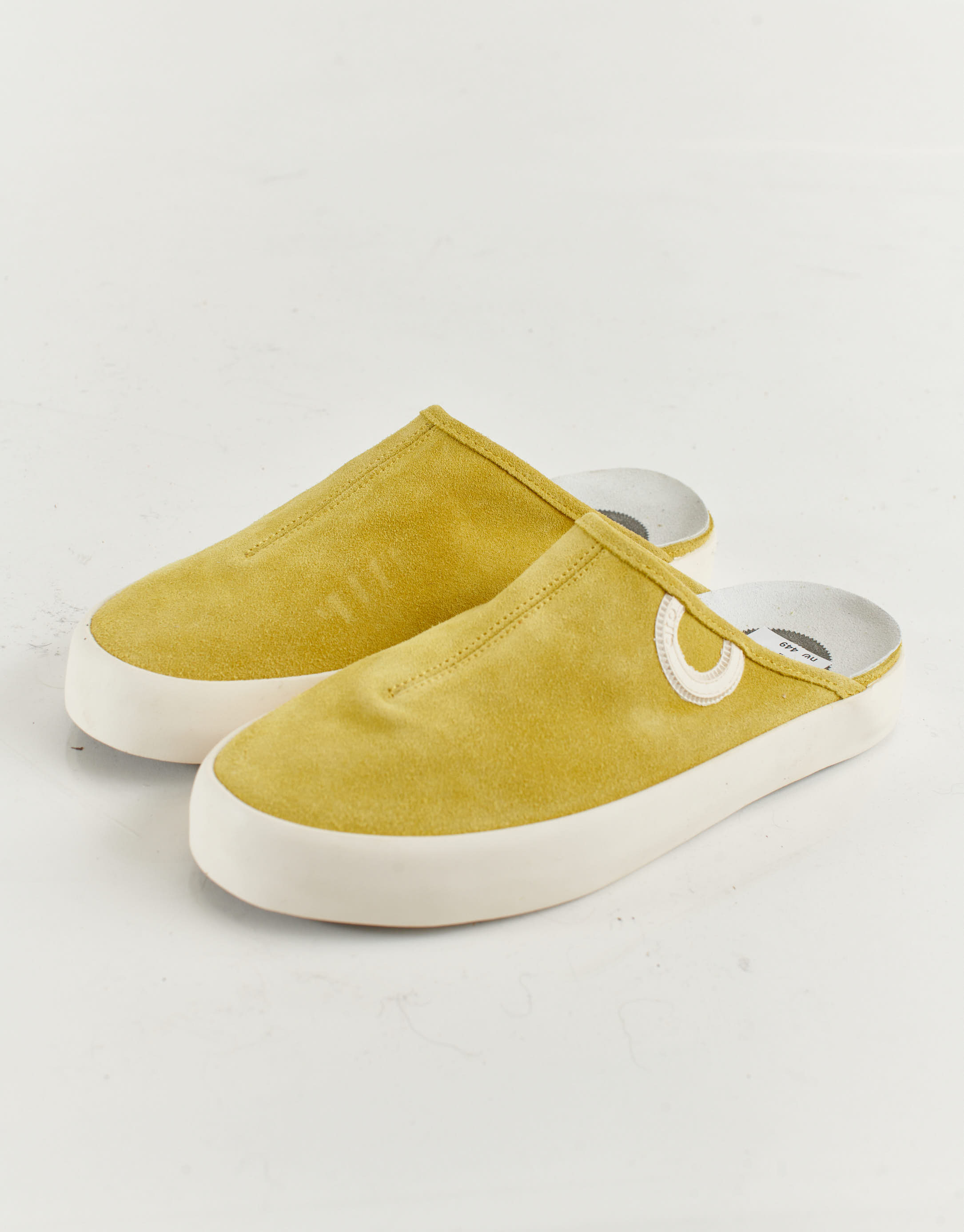 נעלי נשים - Aro - כפכפי זמש UMA - צהוב3