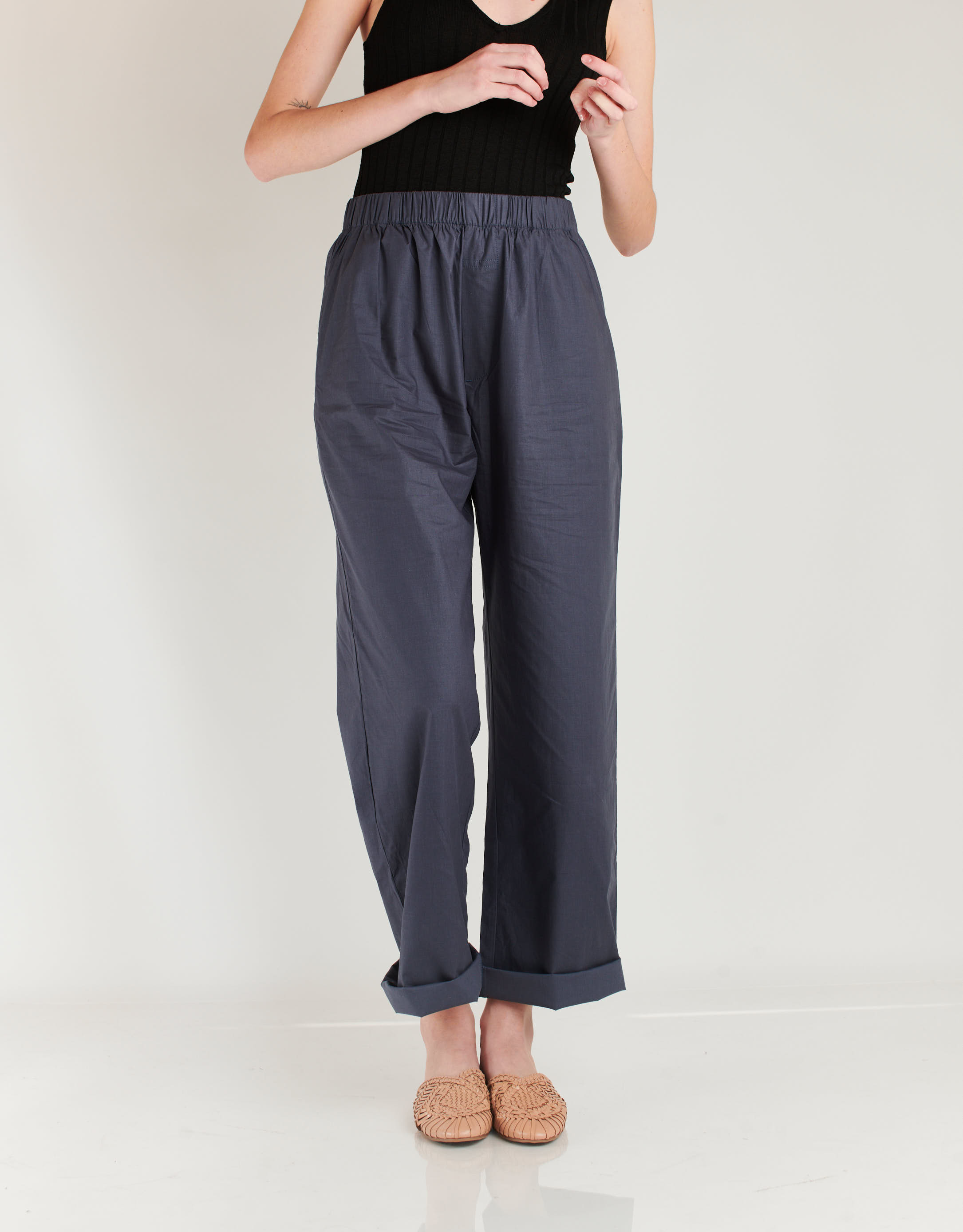 נעלי נשים - Salt+Umber - כפכפי עור ARI - ורוד3