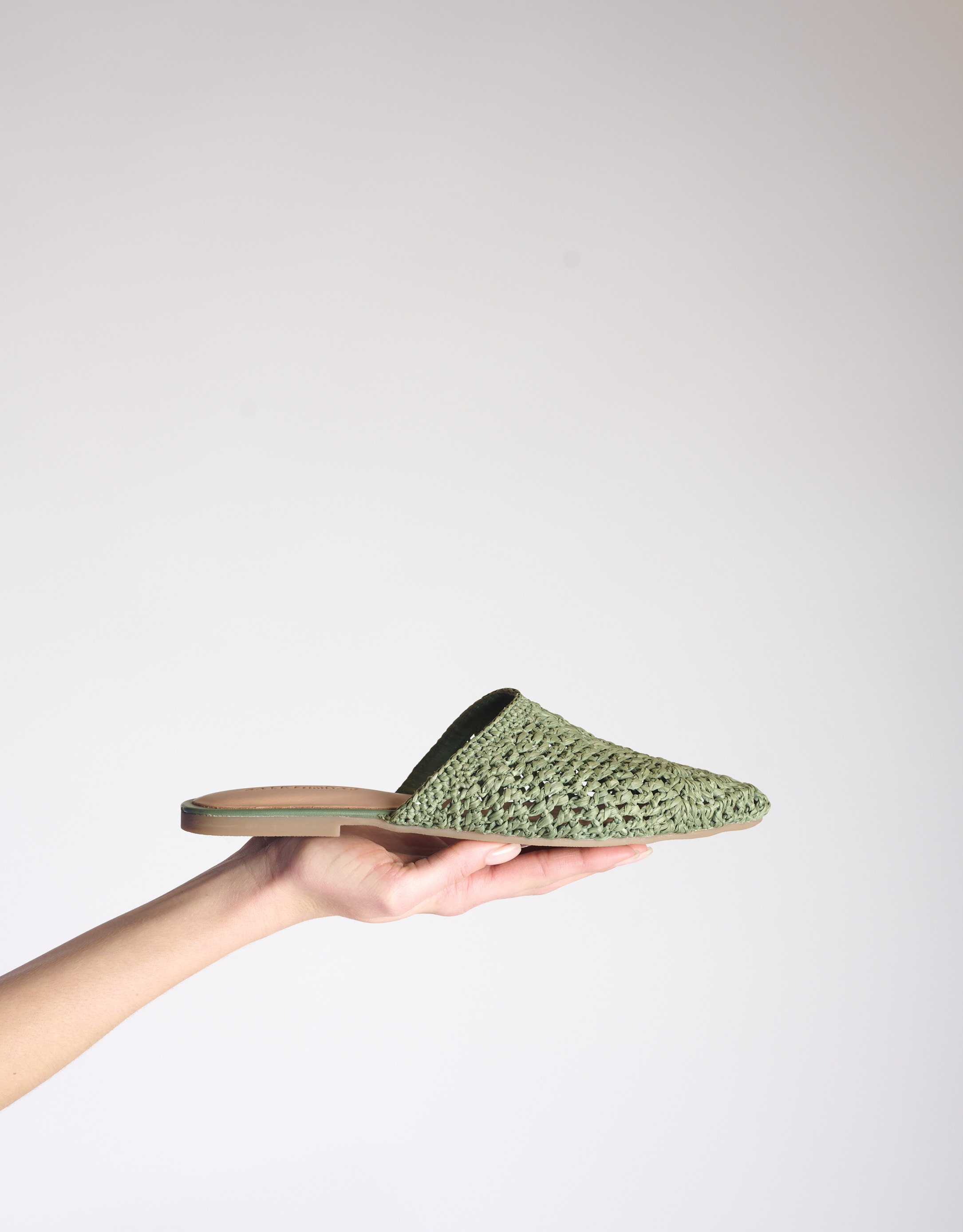 נעלי נשים - Salt+Umber - כפכפים DUNE - ירוק2