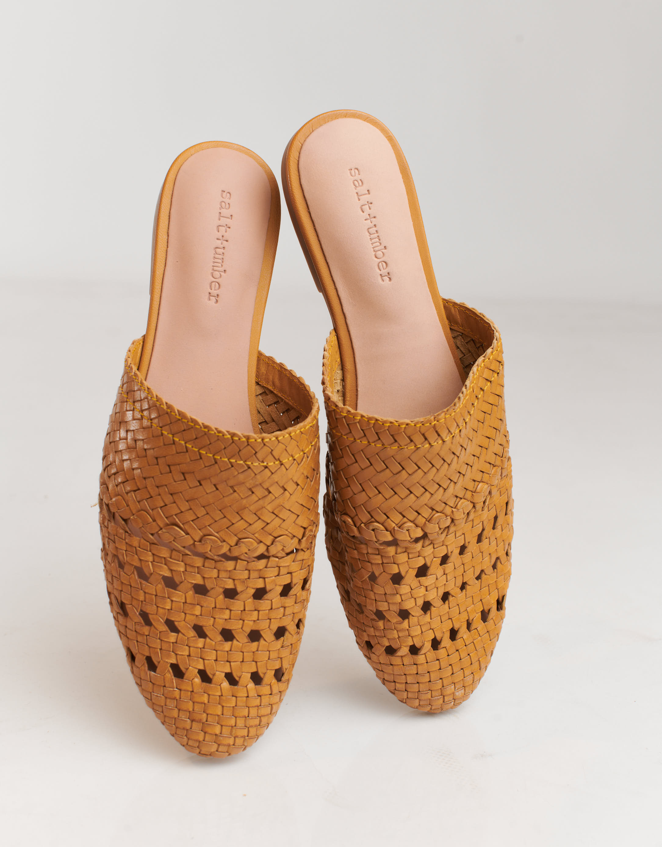 נעלי נשים - Salt+Umber - כפכפי עור LILY - חרדל2