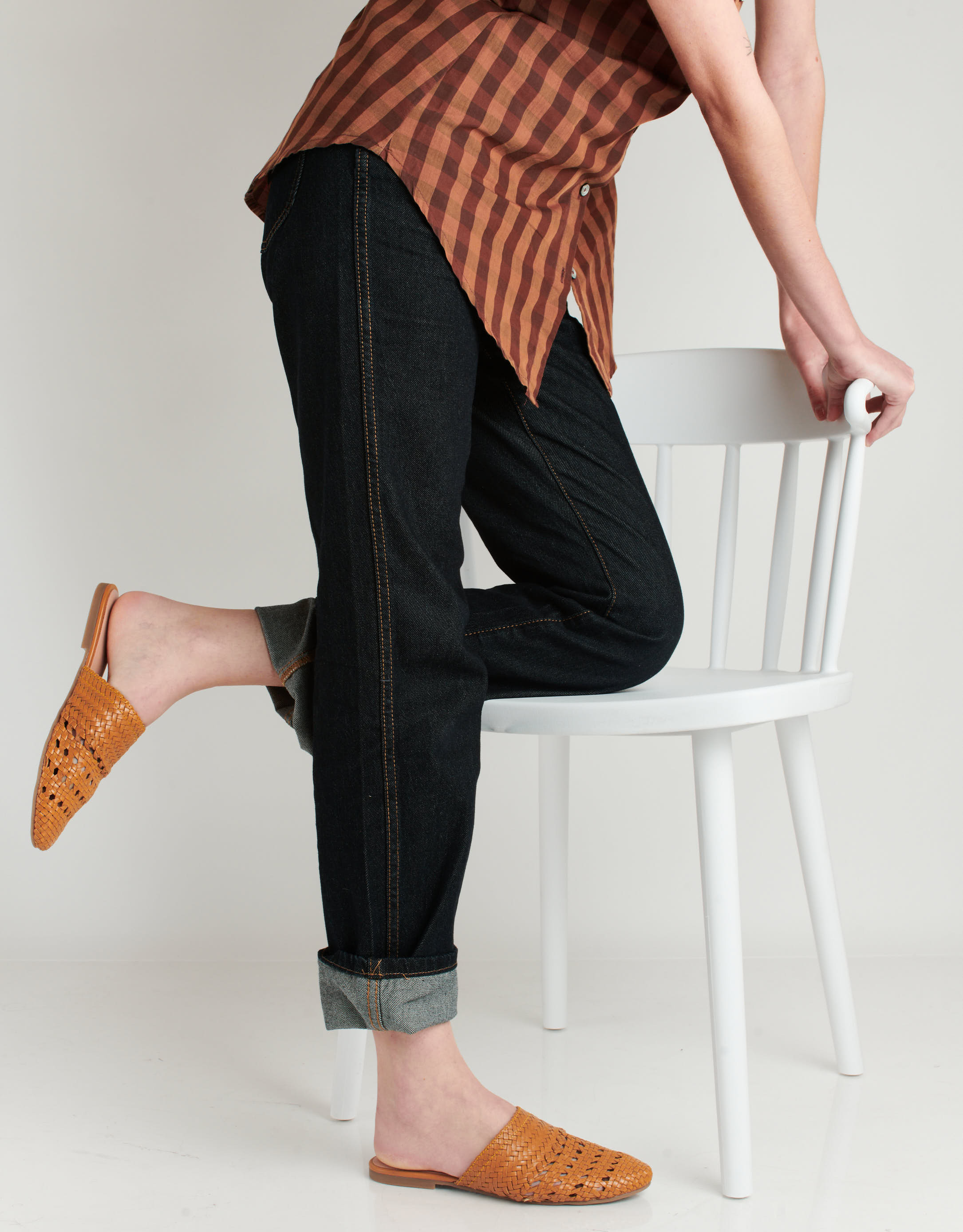 נעלי נשים - Salt+Umber - כפכפי עור LILY - חרדל3