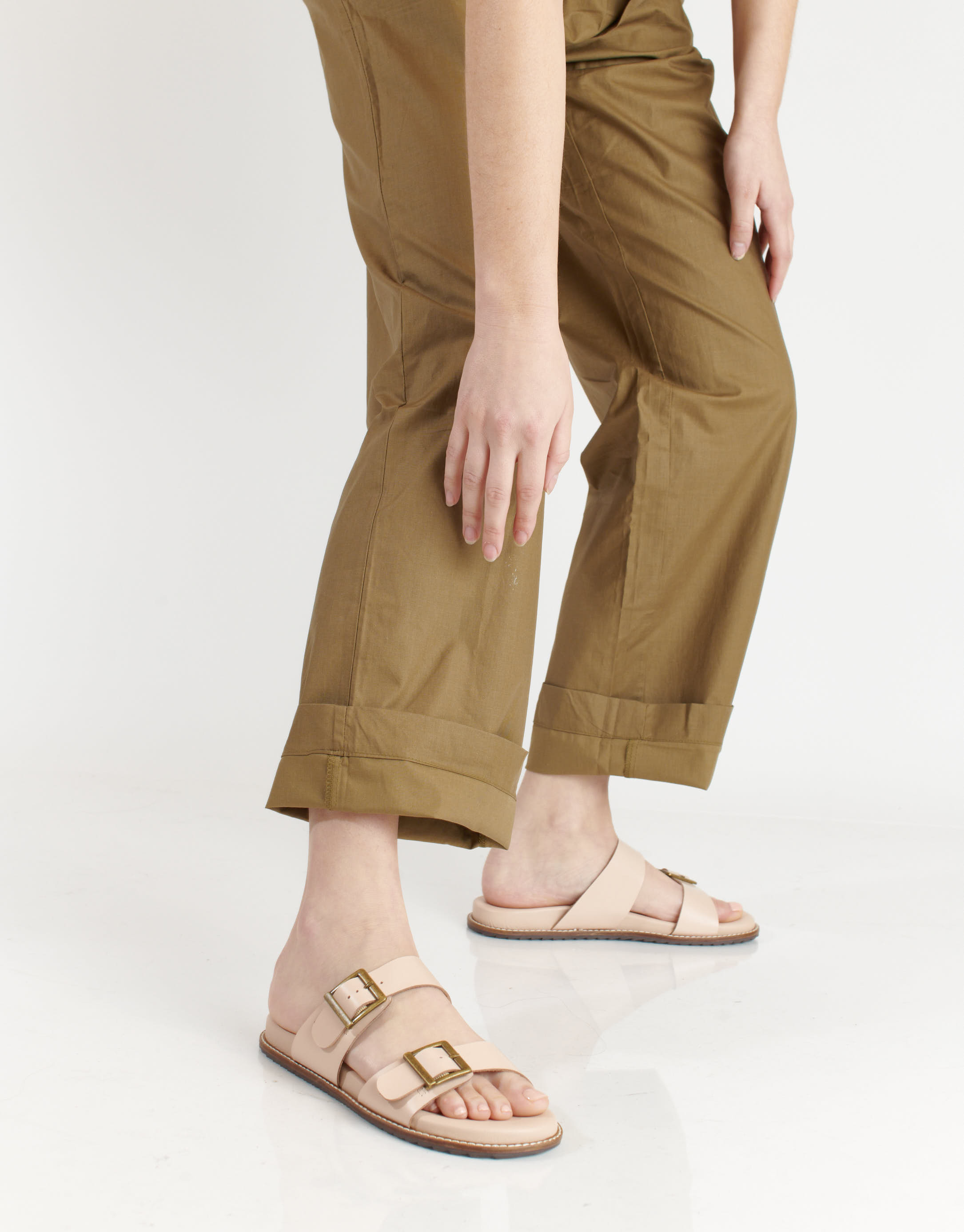 נעלי נשים - Salt+Umber - כפכפי עור ENID - ניוד3