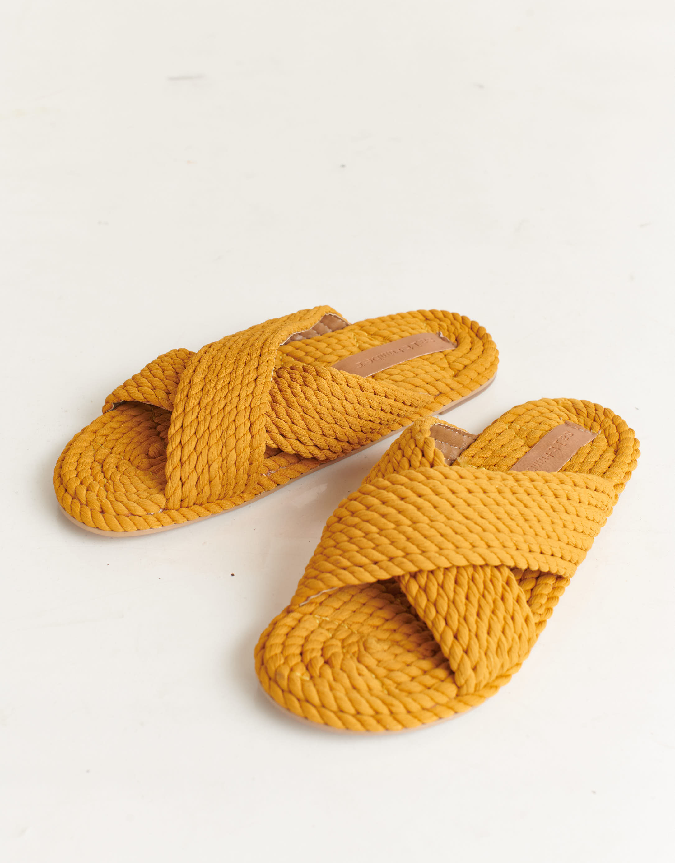 נעלי נשים - Salt+Umber - כפכפים SARAYA - חרדל2