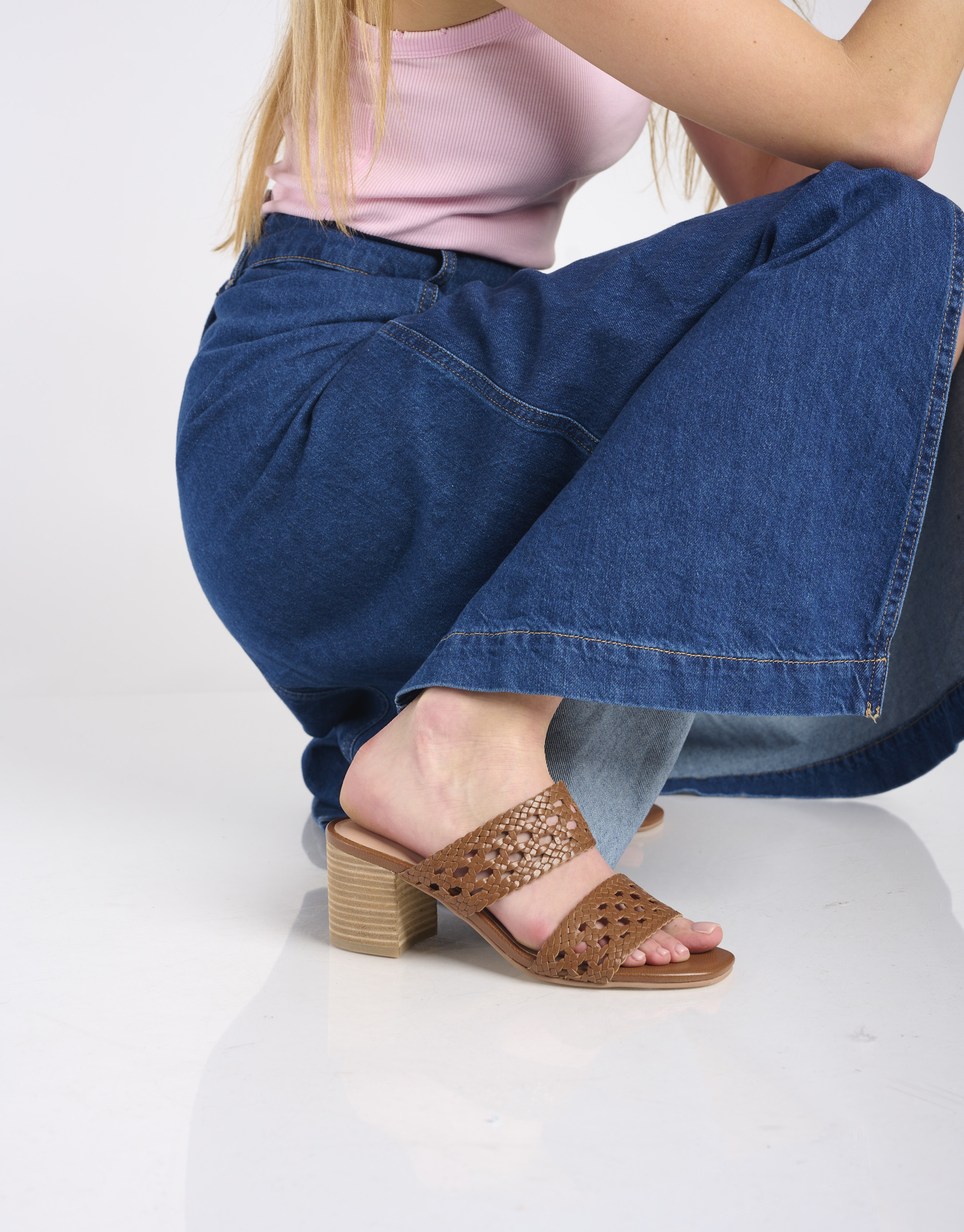 נעלי נשים - Salt+Umber - כפכפי עור RIVA - חום4