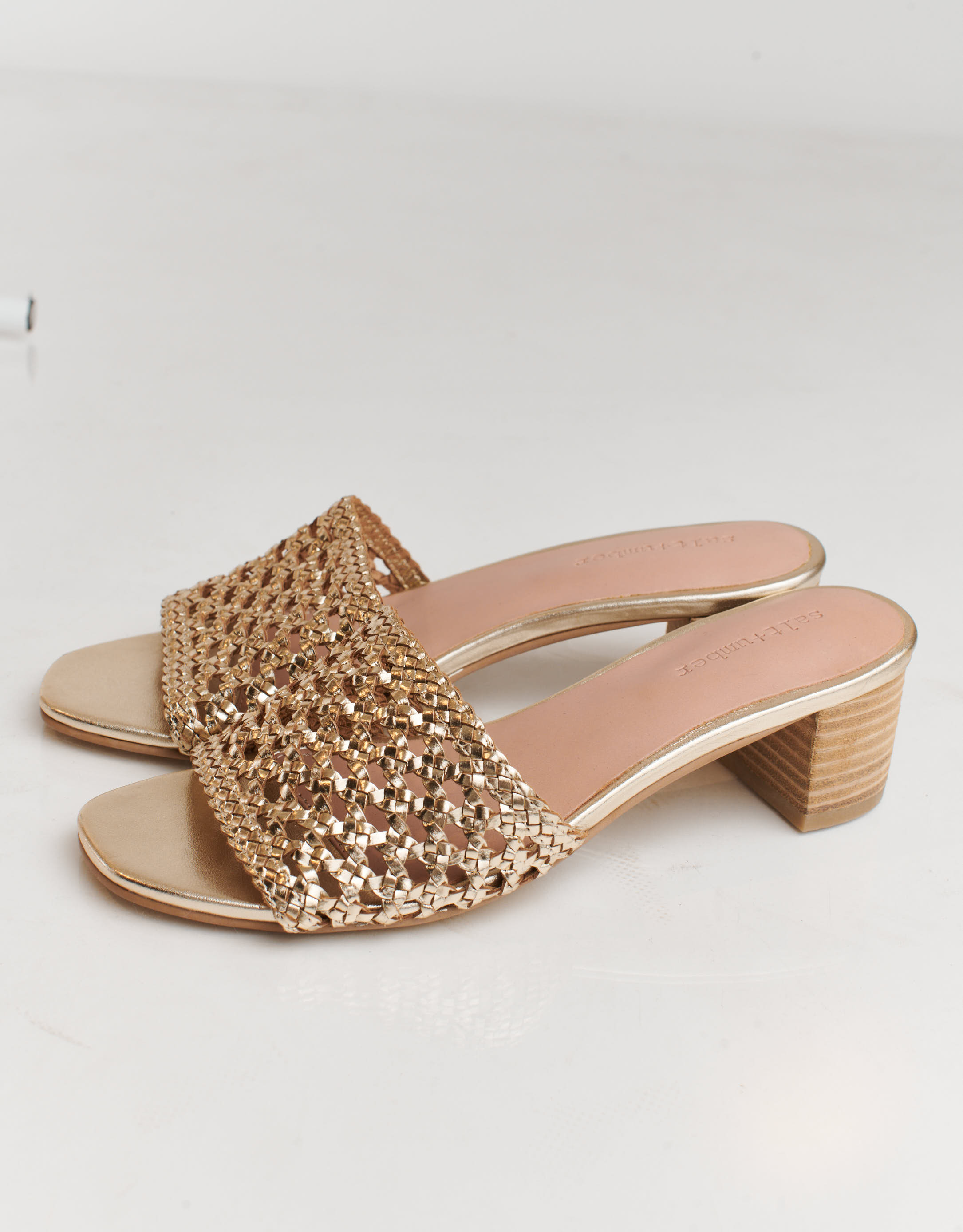 נעלי נשים - Salt+Umber - כפכפי עור TRIPOLI - זהב4