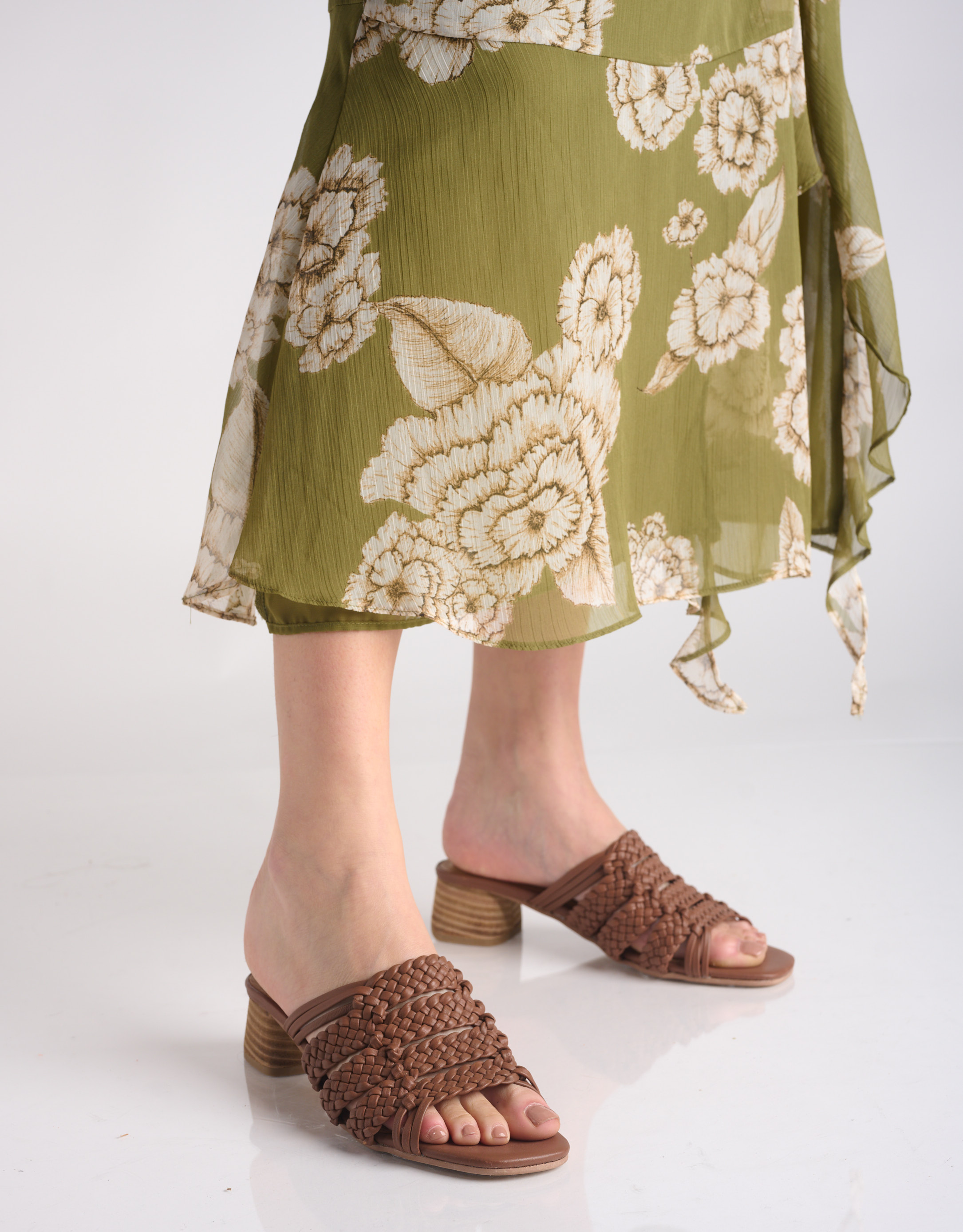 נעלי נשים - Salt+Umber - כפכפי עור RIVIERA - חום4