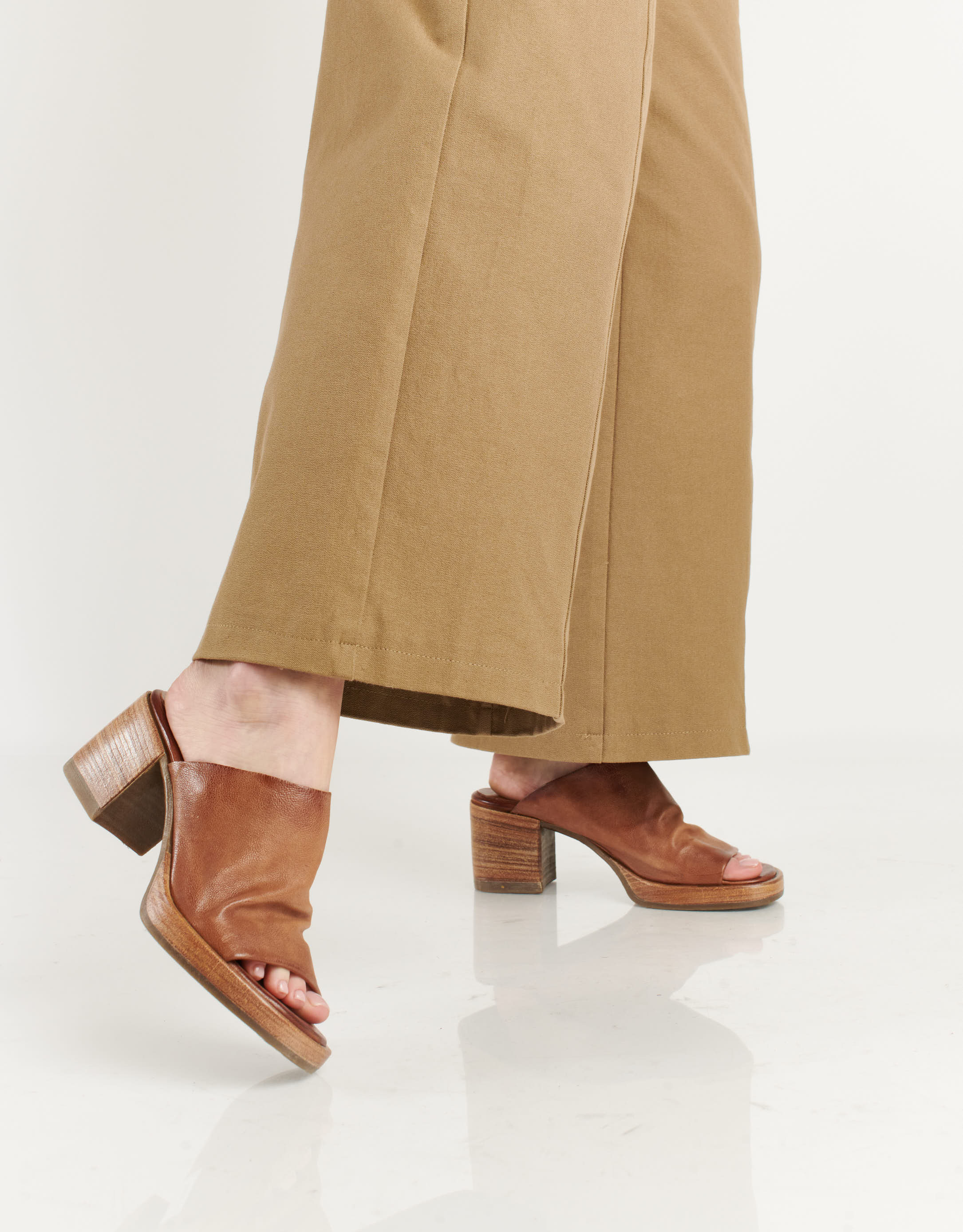 נעלי נשים - A.S. 98 - כפכפי עקב ALSHA - חום4