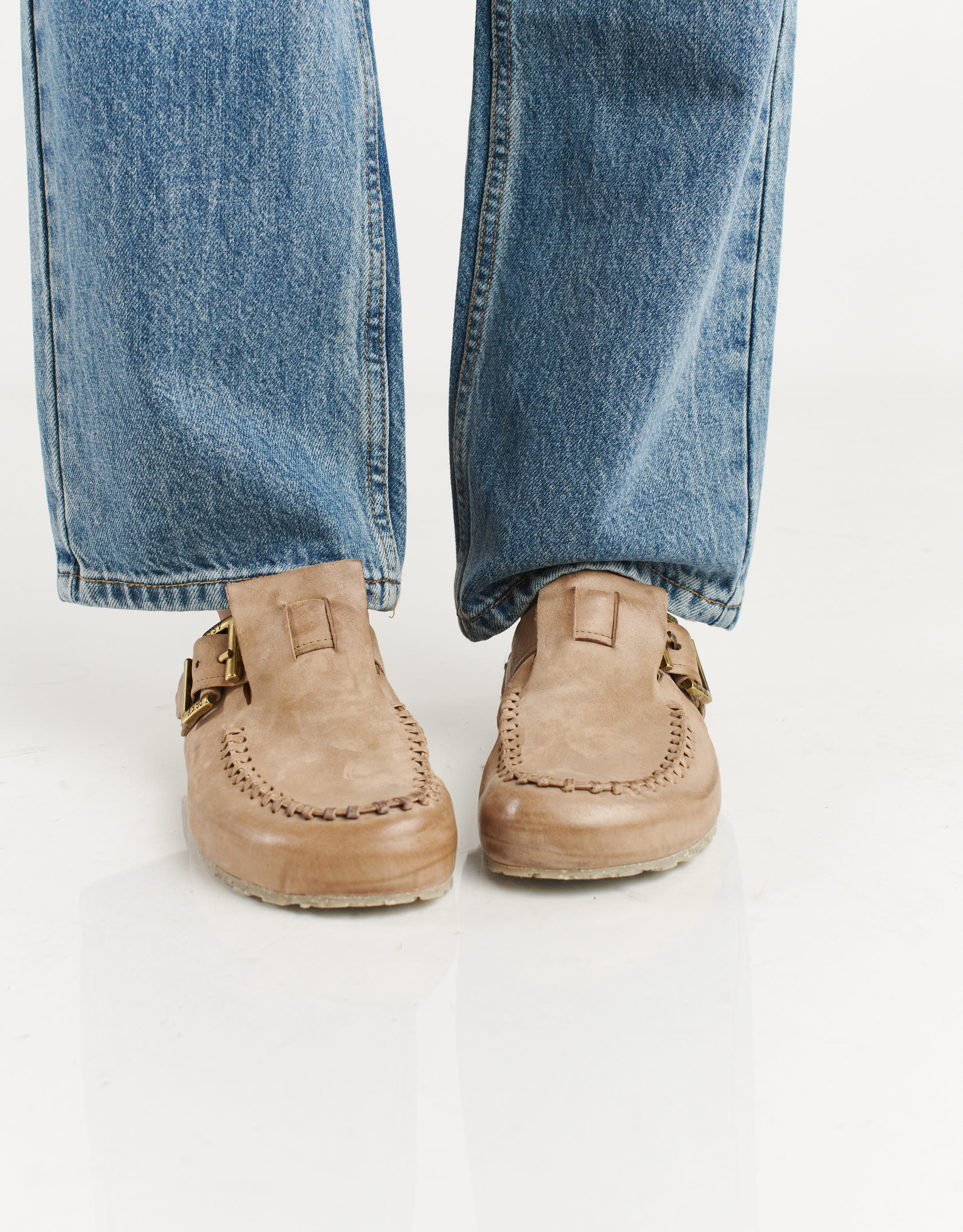 נעלי נשים - A.S. 98 - כפכפים סגורים ELISIR - בז'2