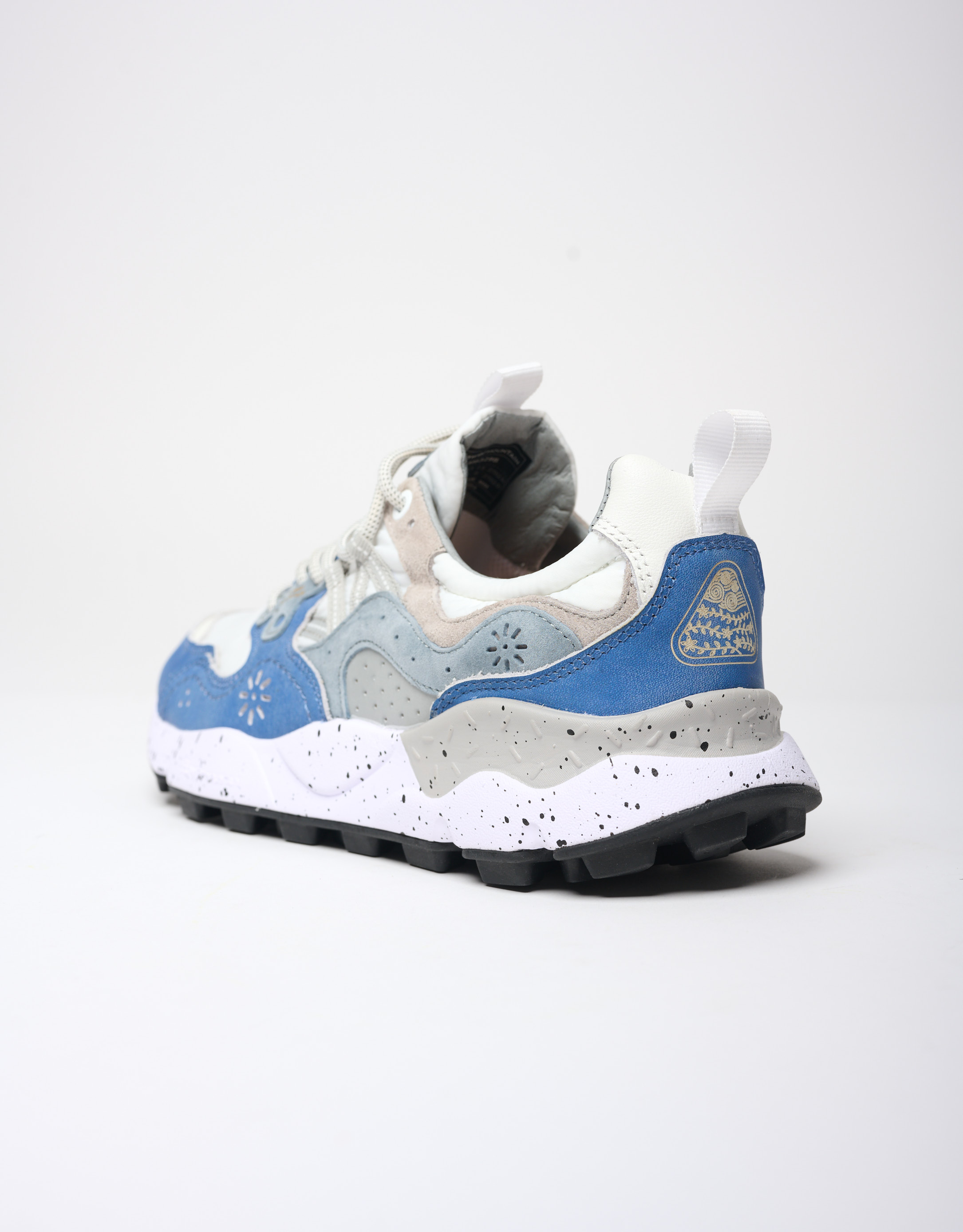 נעלי גברים - Flower Mountain - סניקרס צבעוניות YAMANO - לבן   כחול2