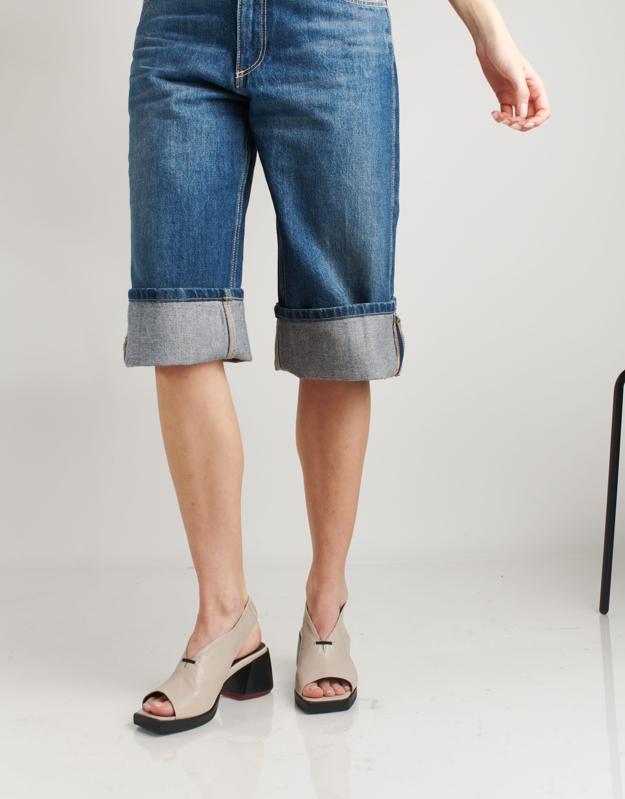 נעלי נשים - Yuko Imanishi - סנדלים עם עקב MICHI - אפור בהיר3