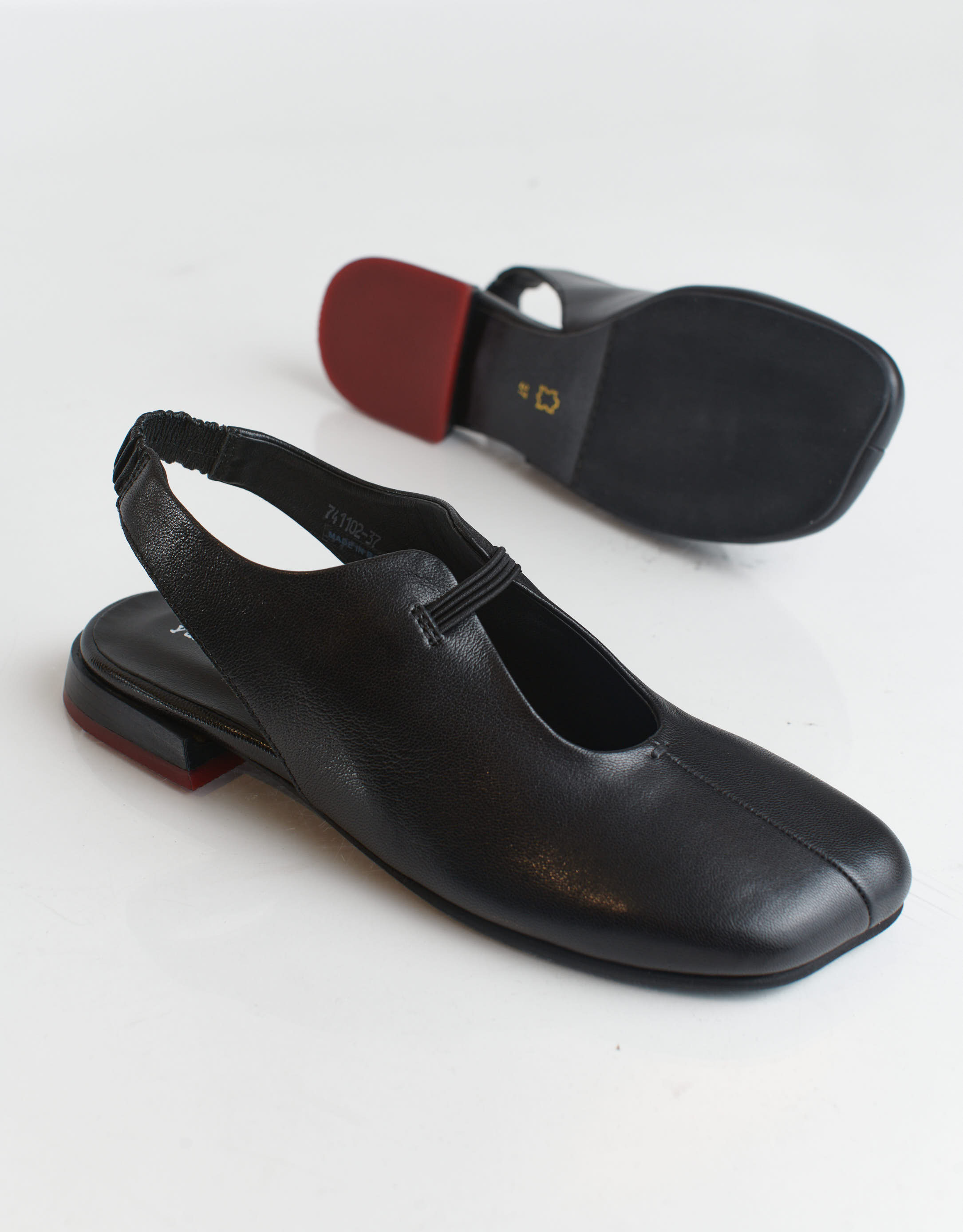 נעלי נשים - Yuko Imanishi - סנדלים מעור LIMI - שחור4