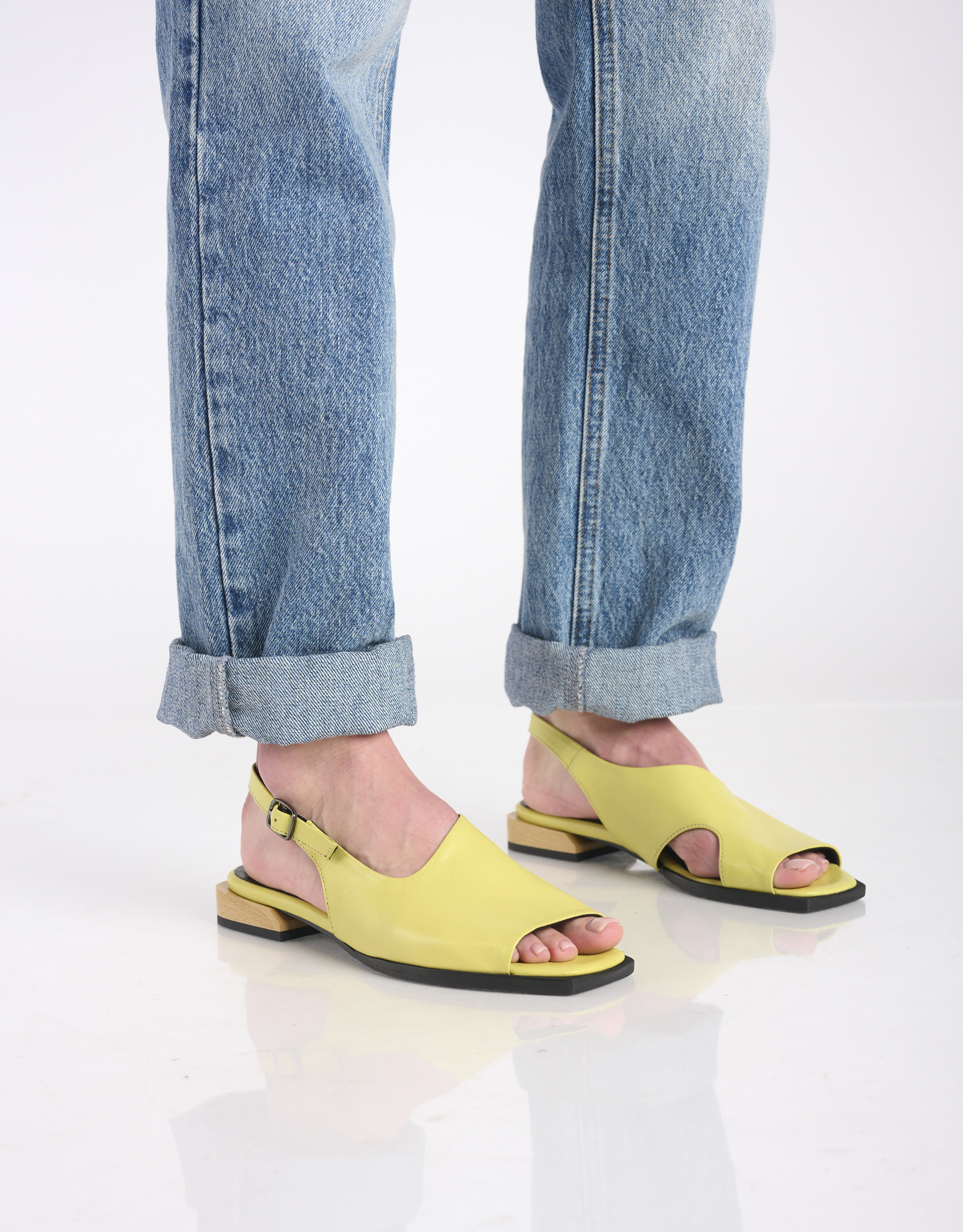 נעלי נשים - Yuko Imanishi - סנדלים שטוחים KANNA - צהוב3