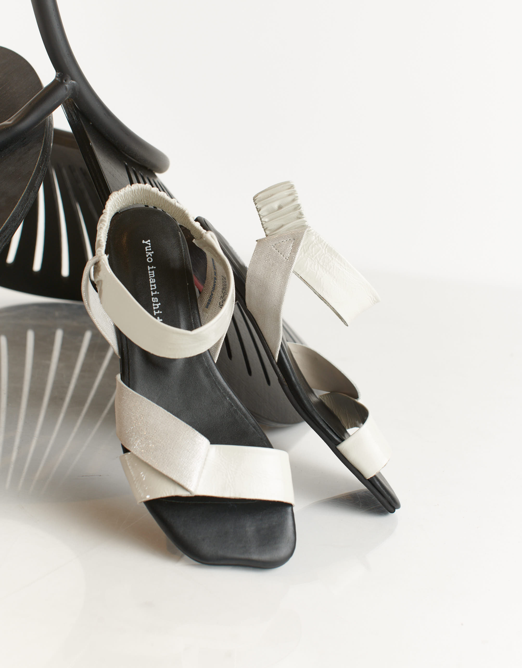 נעלי נשים - Yuko Imanishi - סנדלי עור NAO - אופוויט2