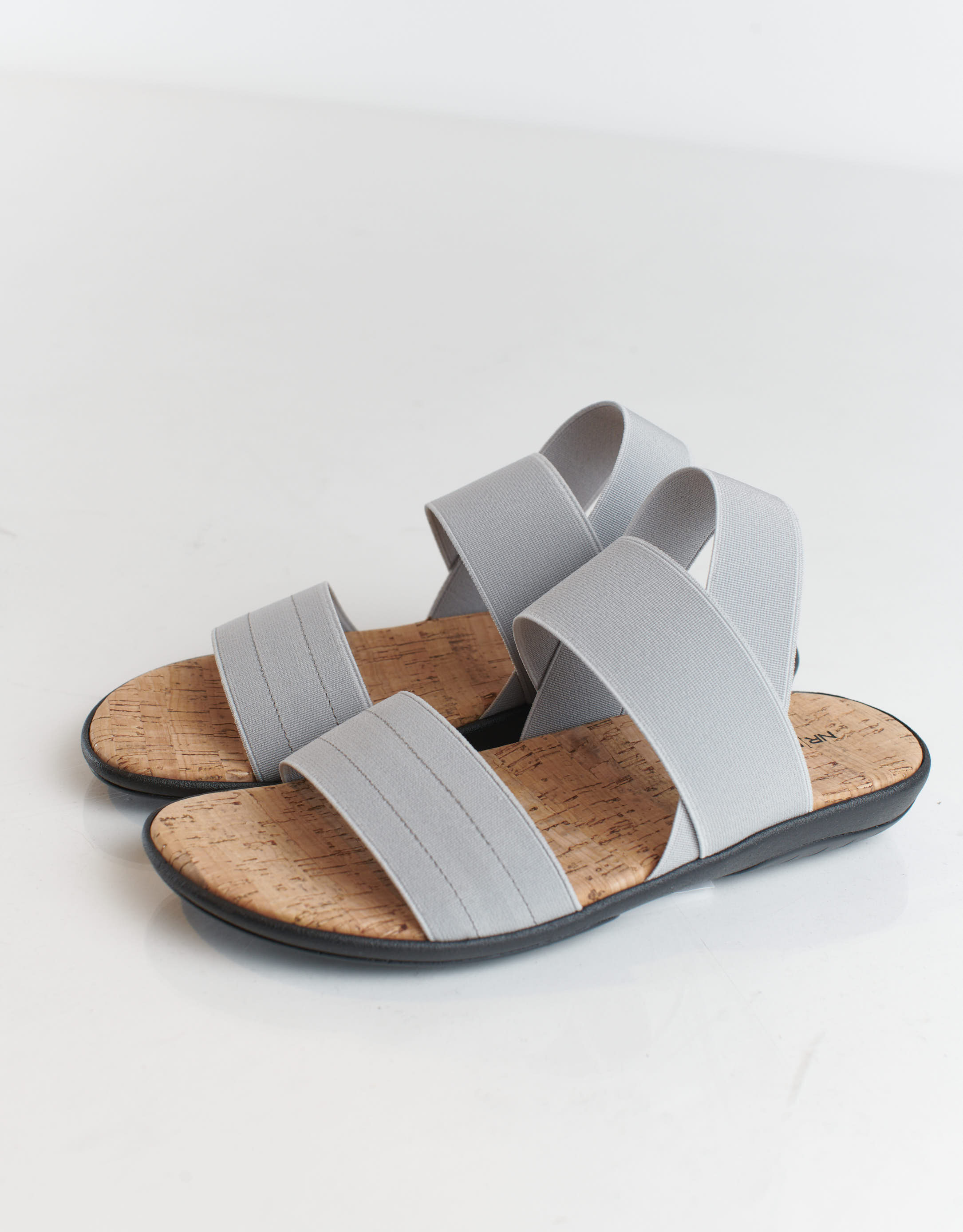 נעלי נשים - NR Rapisardi - סנדלי גומיות CRUS - אפור בהיר2