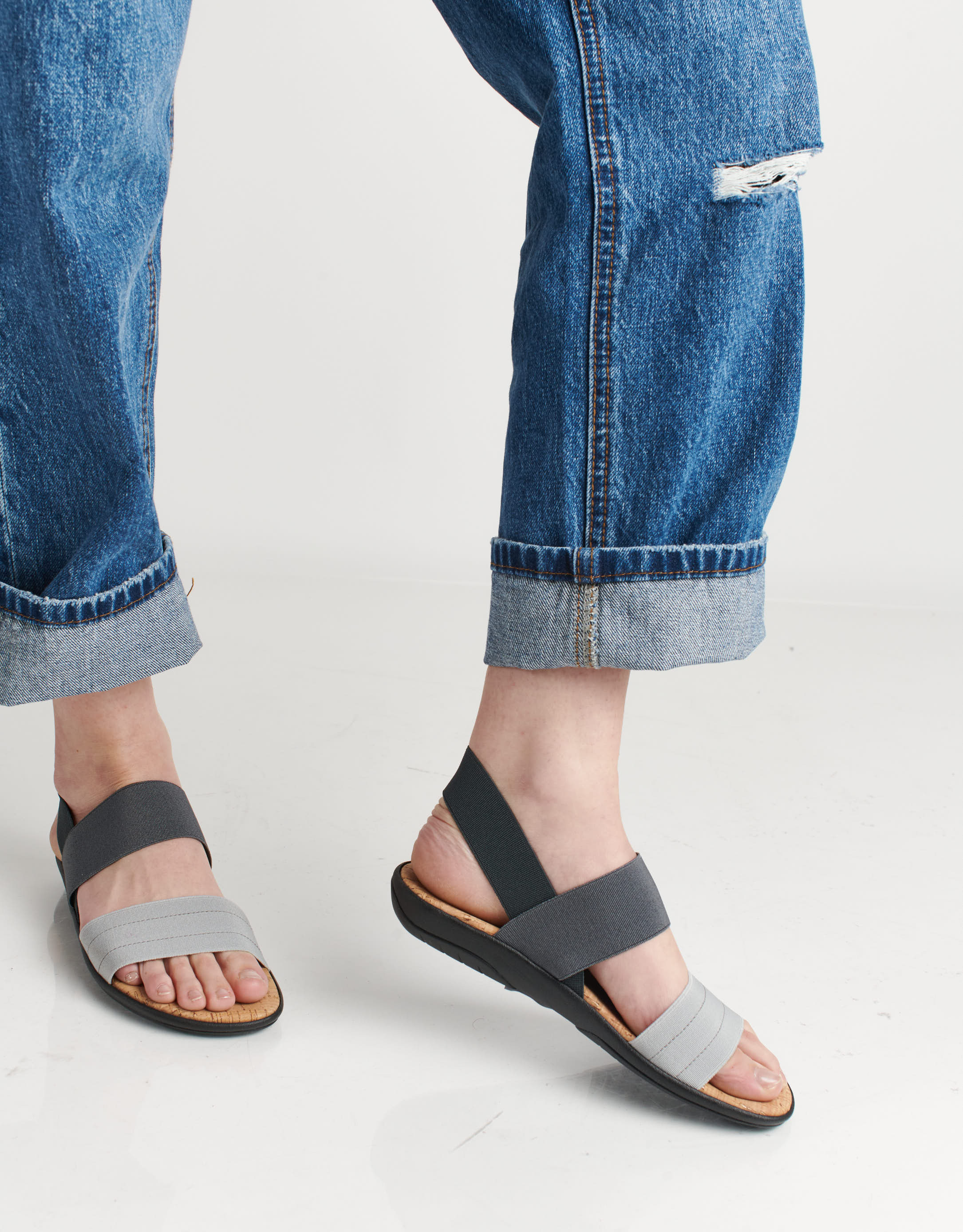 נעלי נשים - NR Rapisardi - סנדלי גומיות משולבים CRUS - אפור2