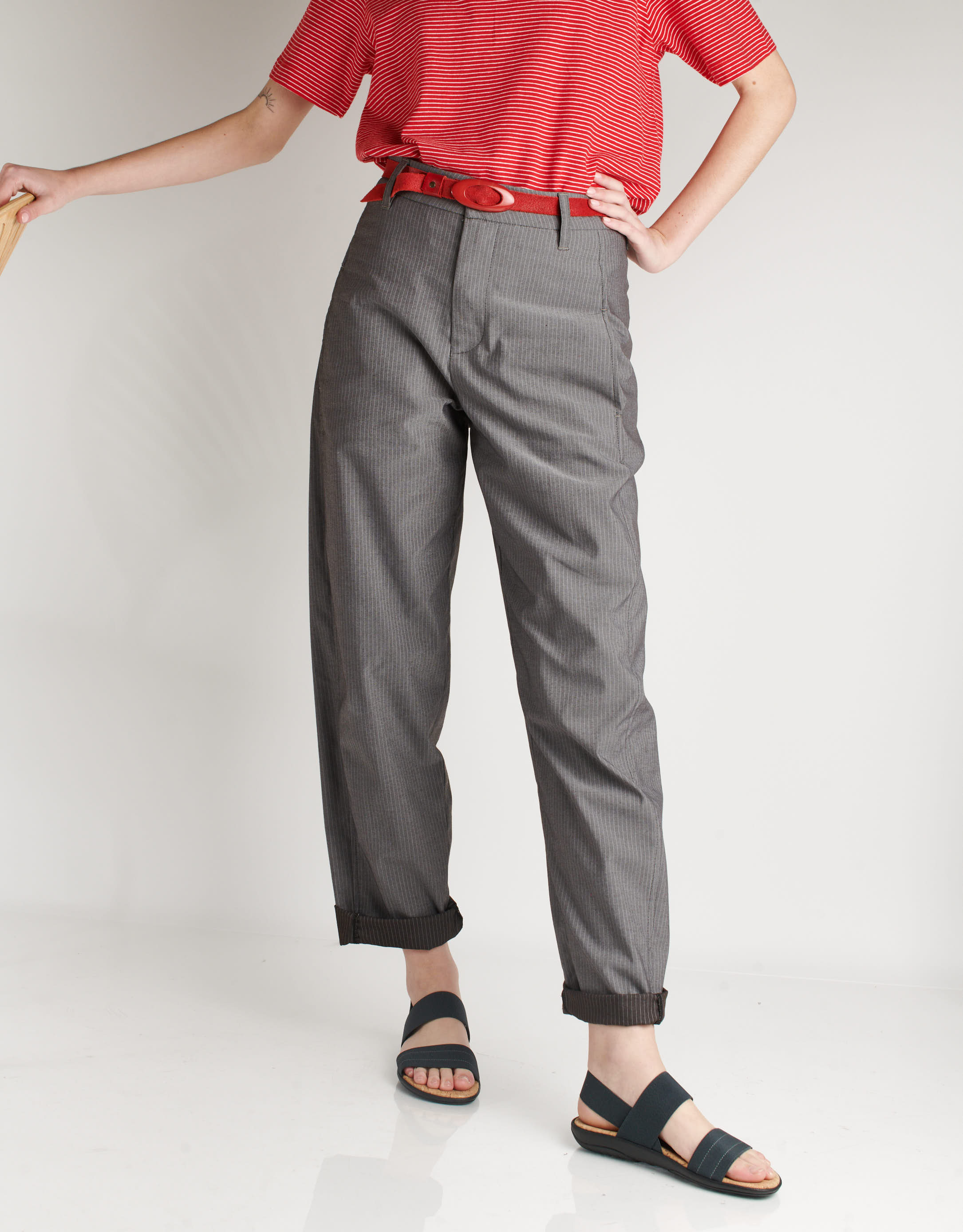 נעלי נשים - NR Rapisardi - סנדלי גומיות CRUS - אפור כהה3