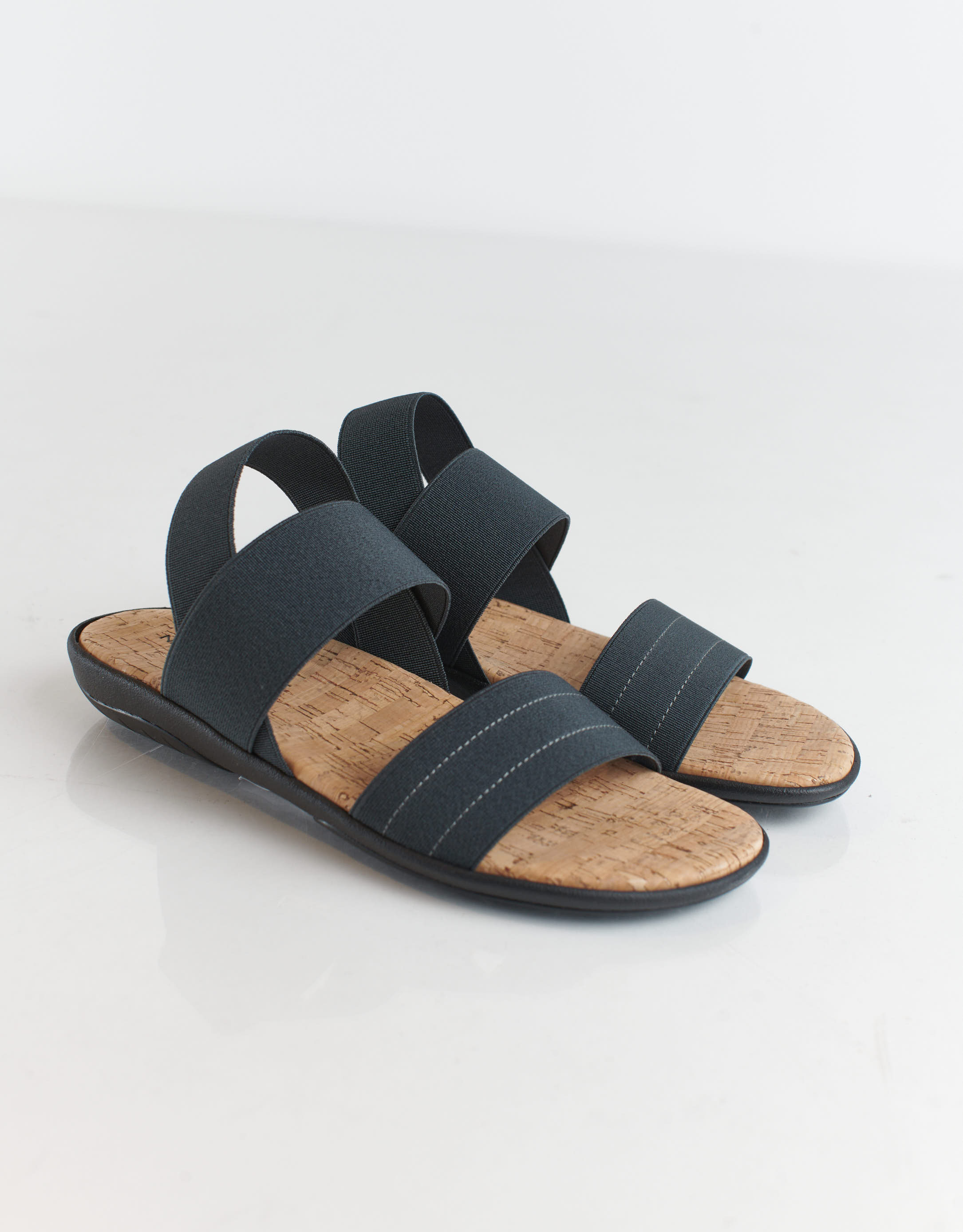 נעלי נשים - NR Rapisardi - סנדלי גומיות CRUS - אפור כהה4