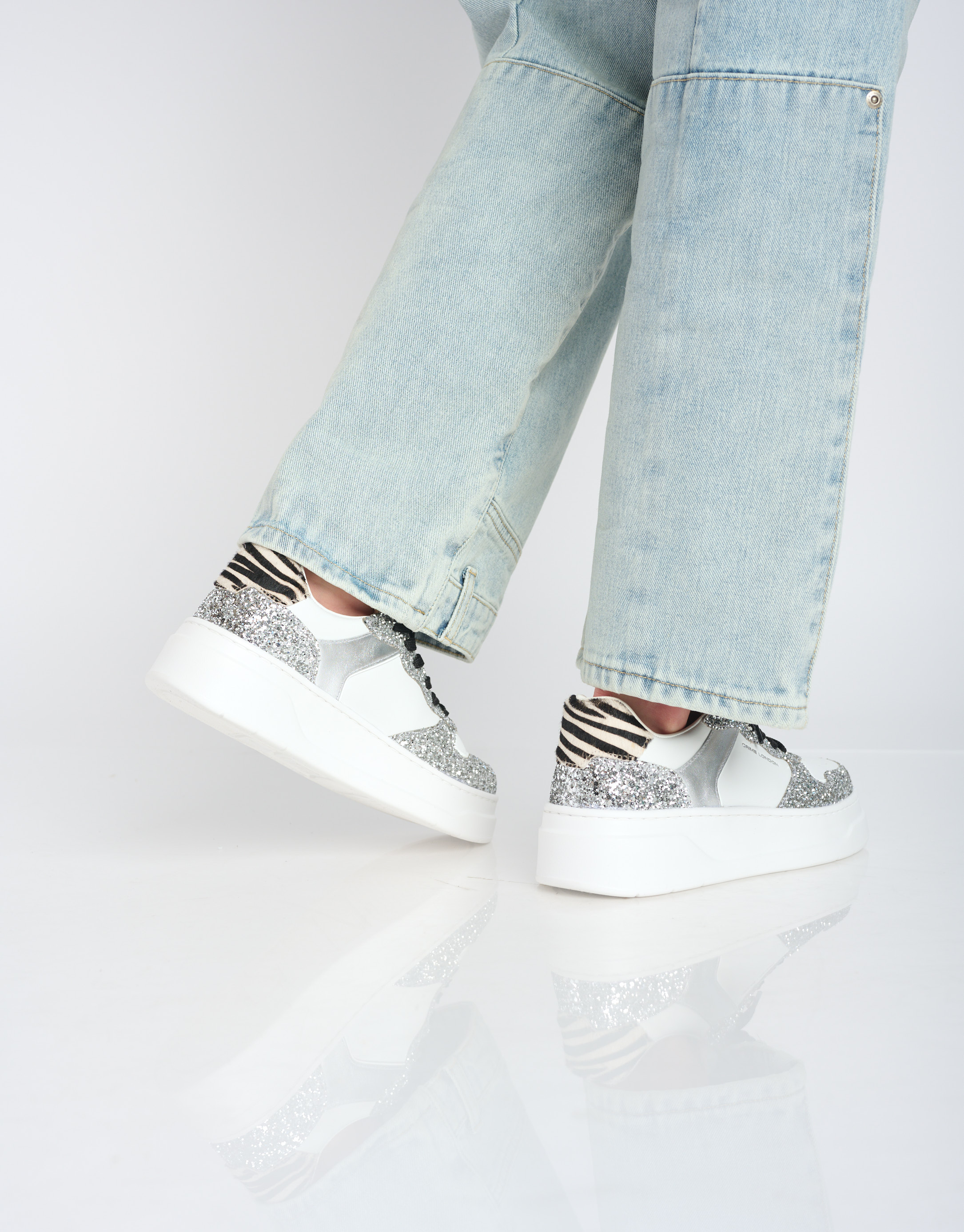 נעלי נשים - Crime London - סניקרס WANDA - לבן   כסף4