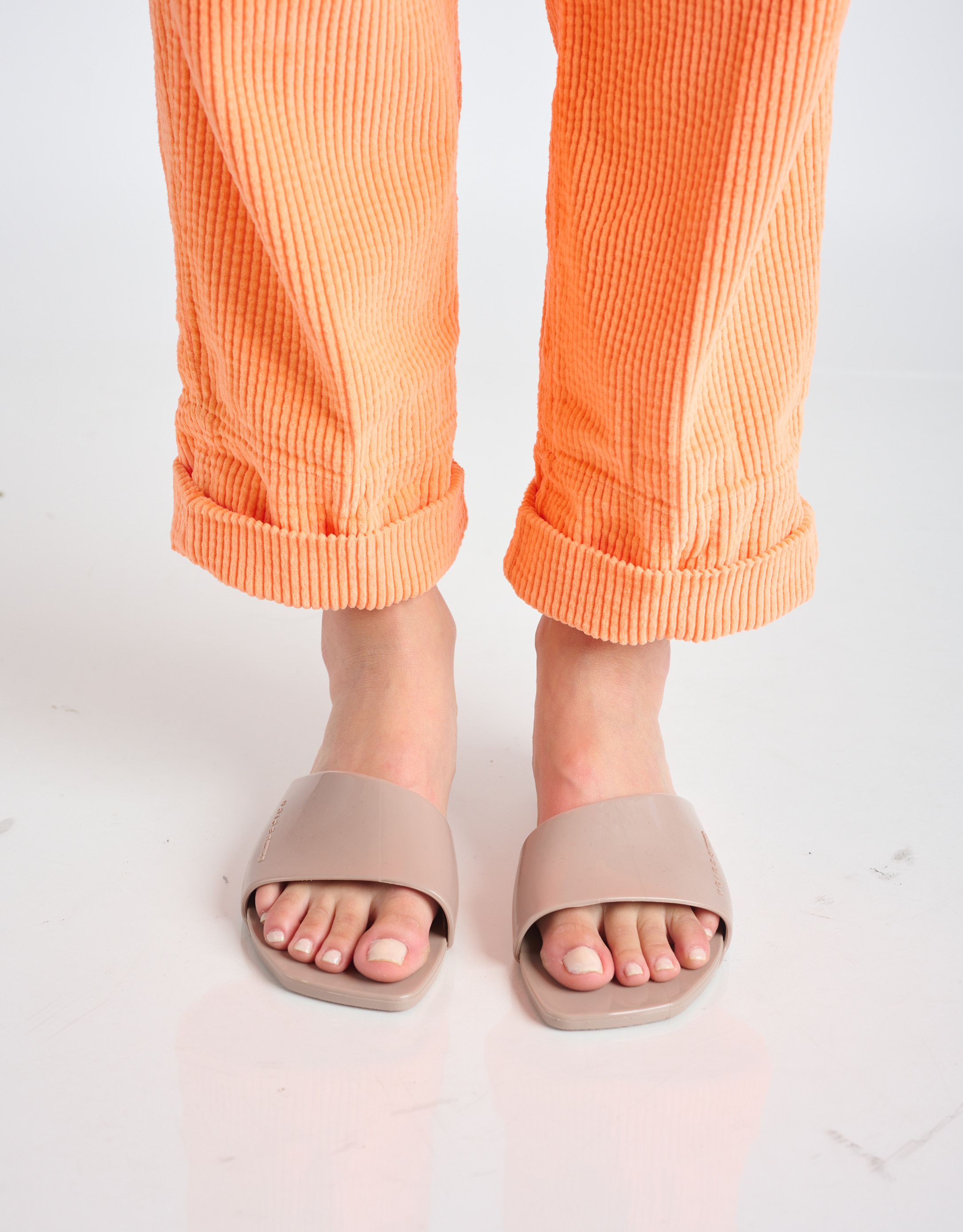 נעלי נשים - voices - כפכפים AVOLTO - בז'3